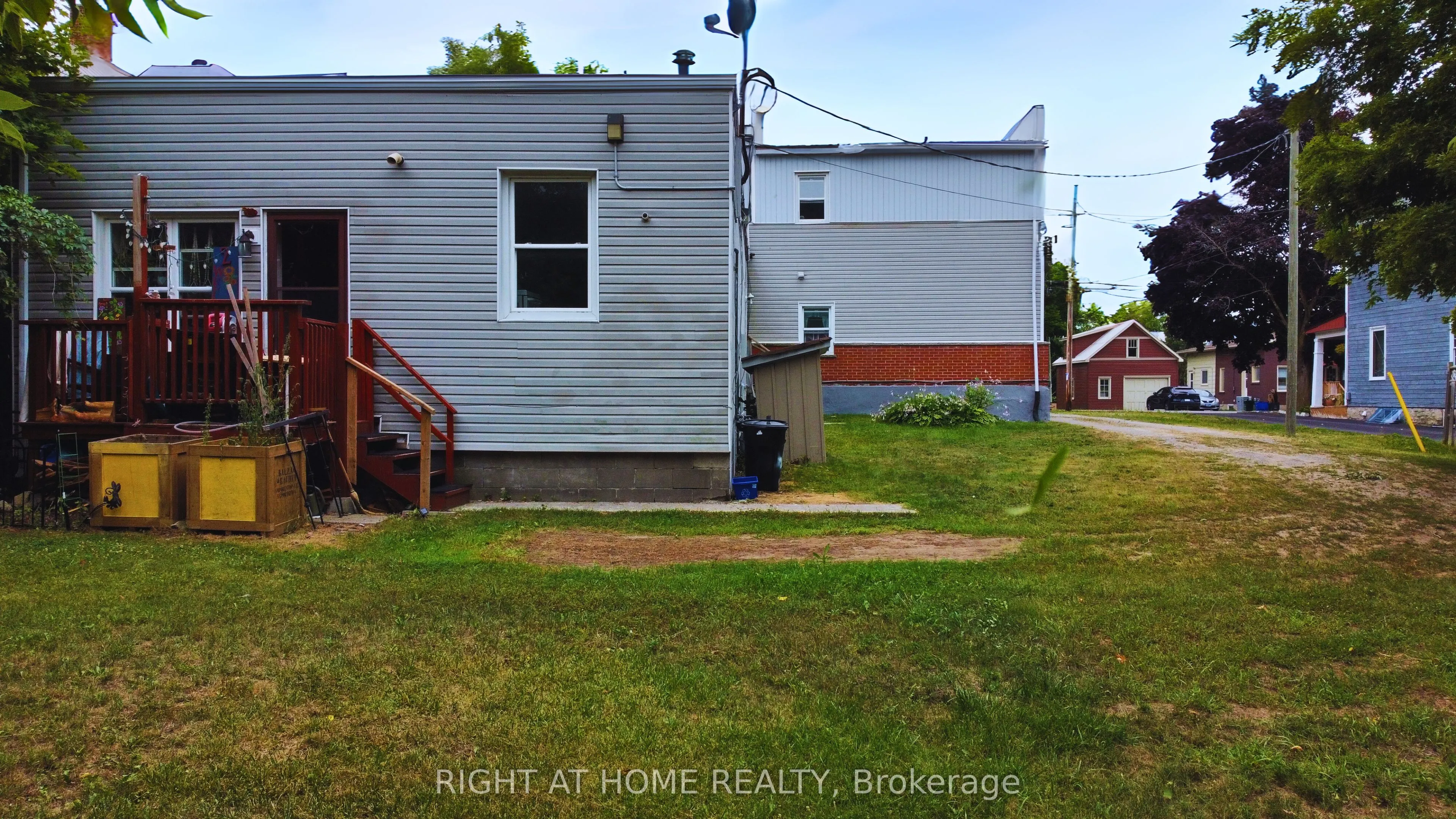 41 PELLISSIER Street S