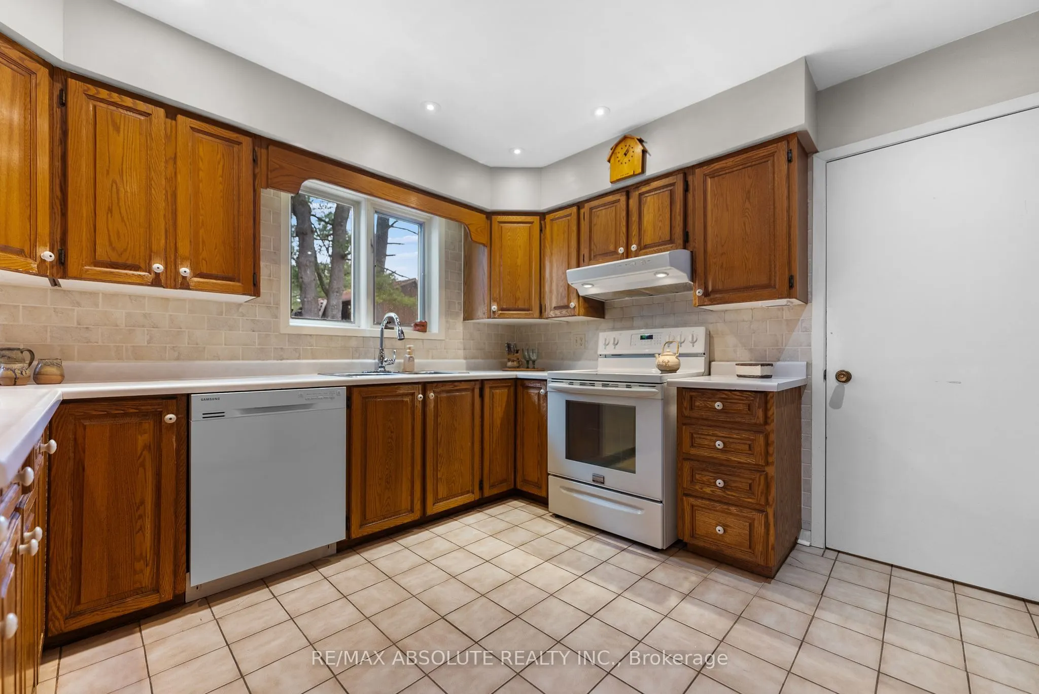 33 Old Orchard Lane