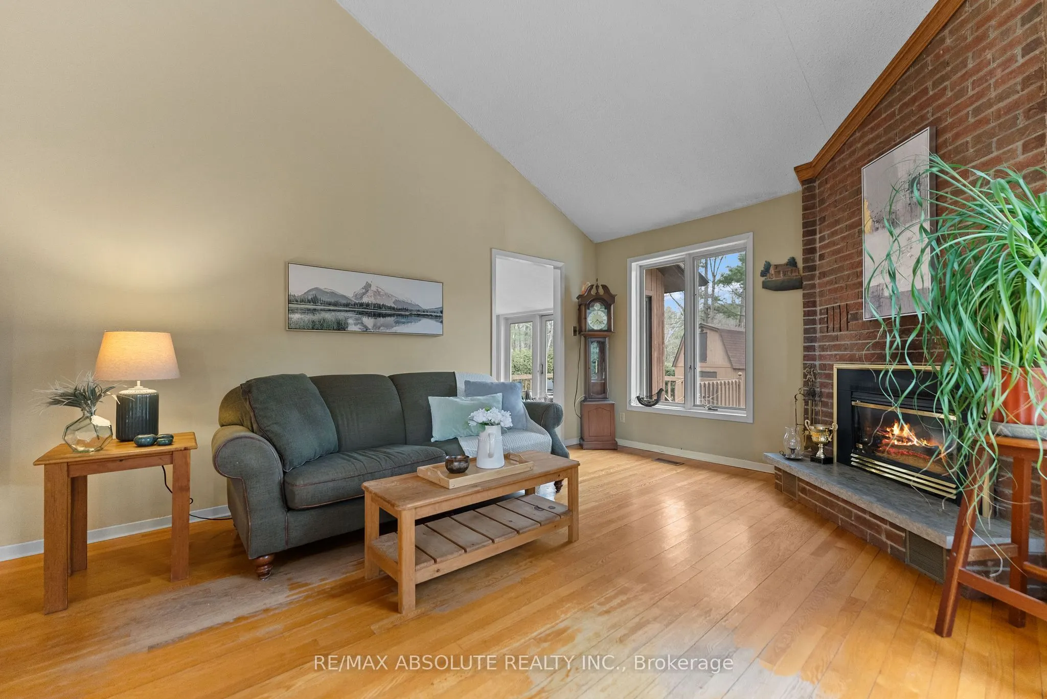33 Old Orchard Lane