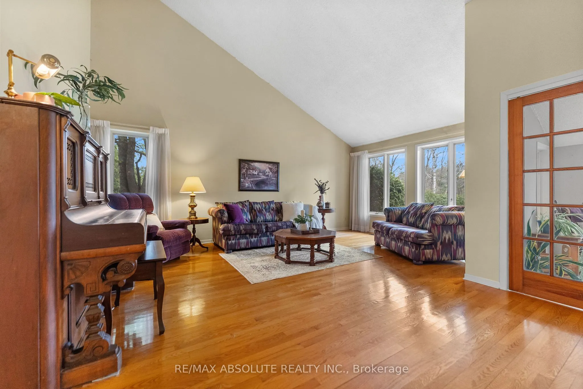 33 Old Orchard Lane