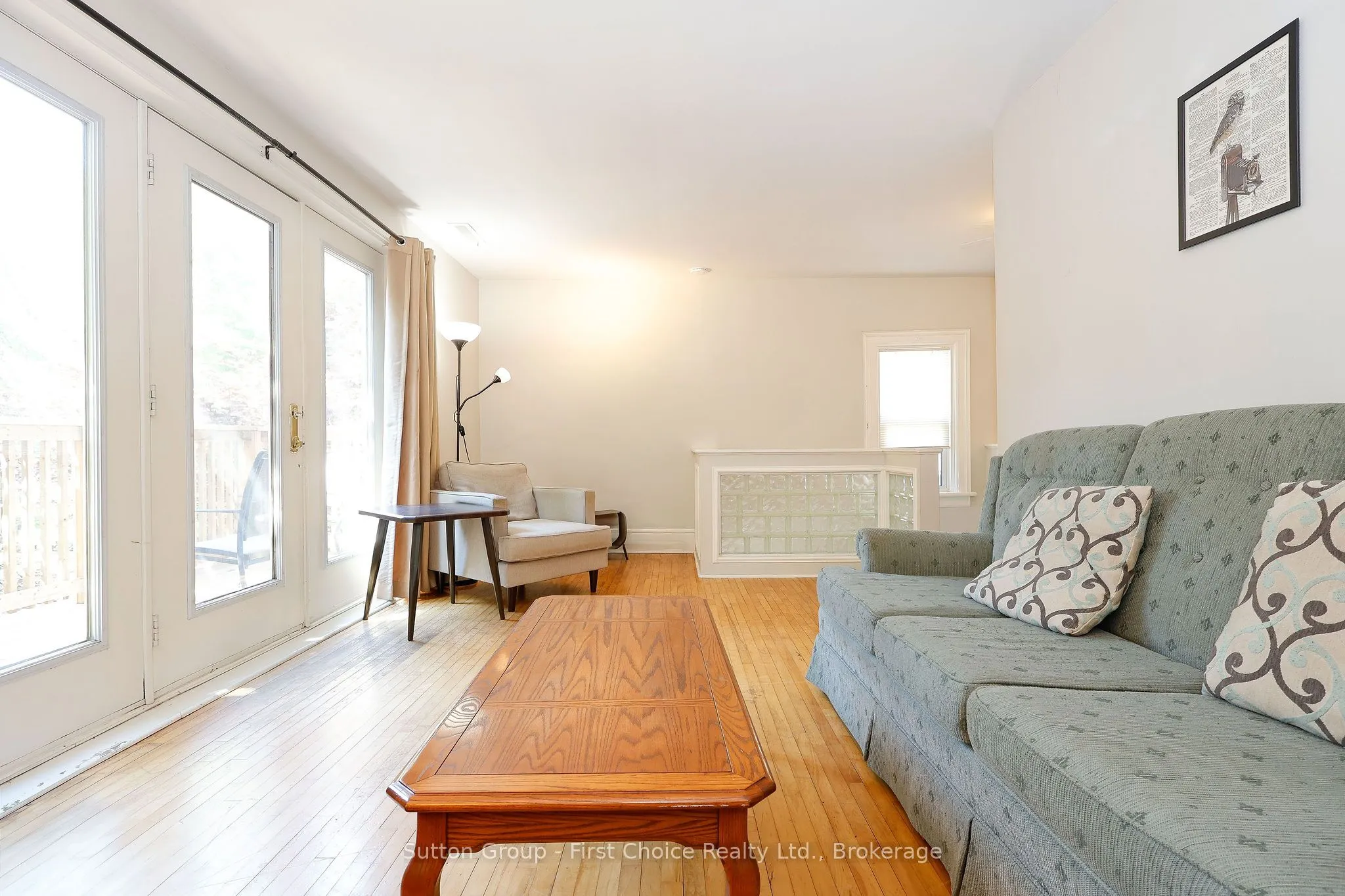176 Cobourg Street N