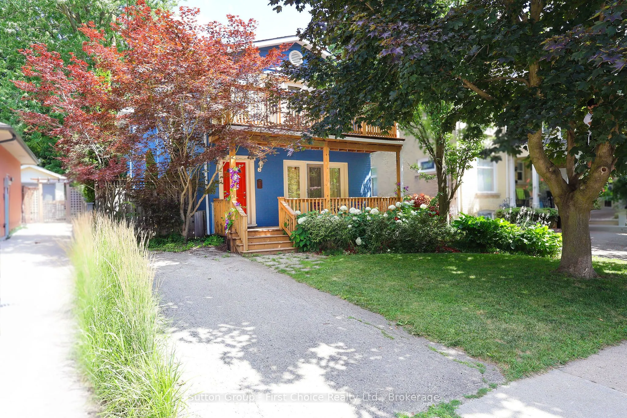 176 Cobourg Street N