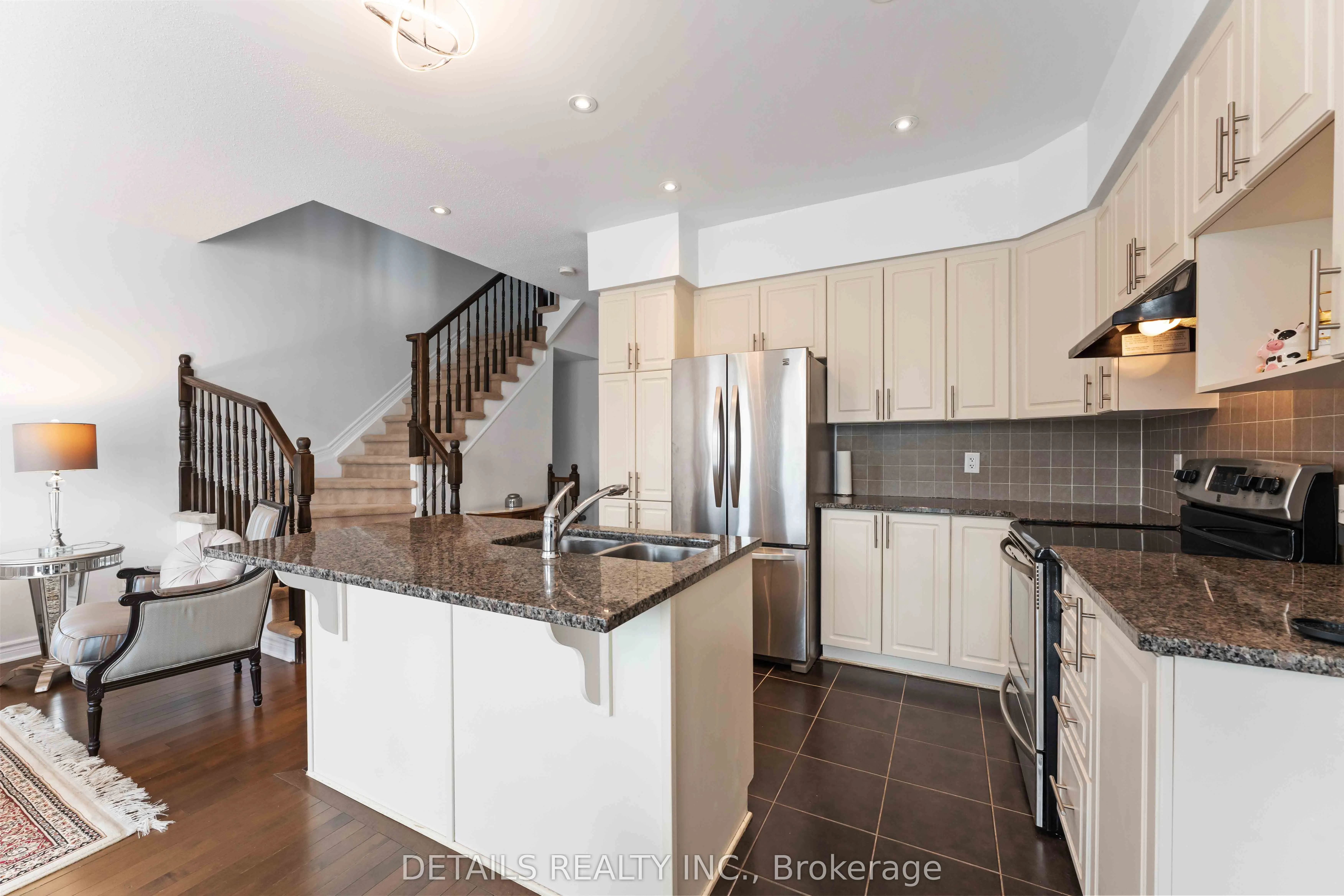 824 Fletcher Circle