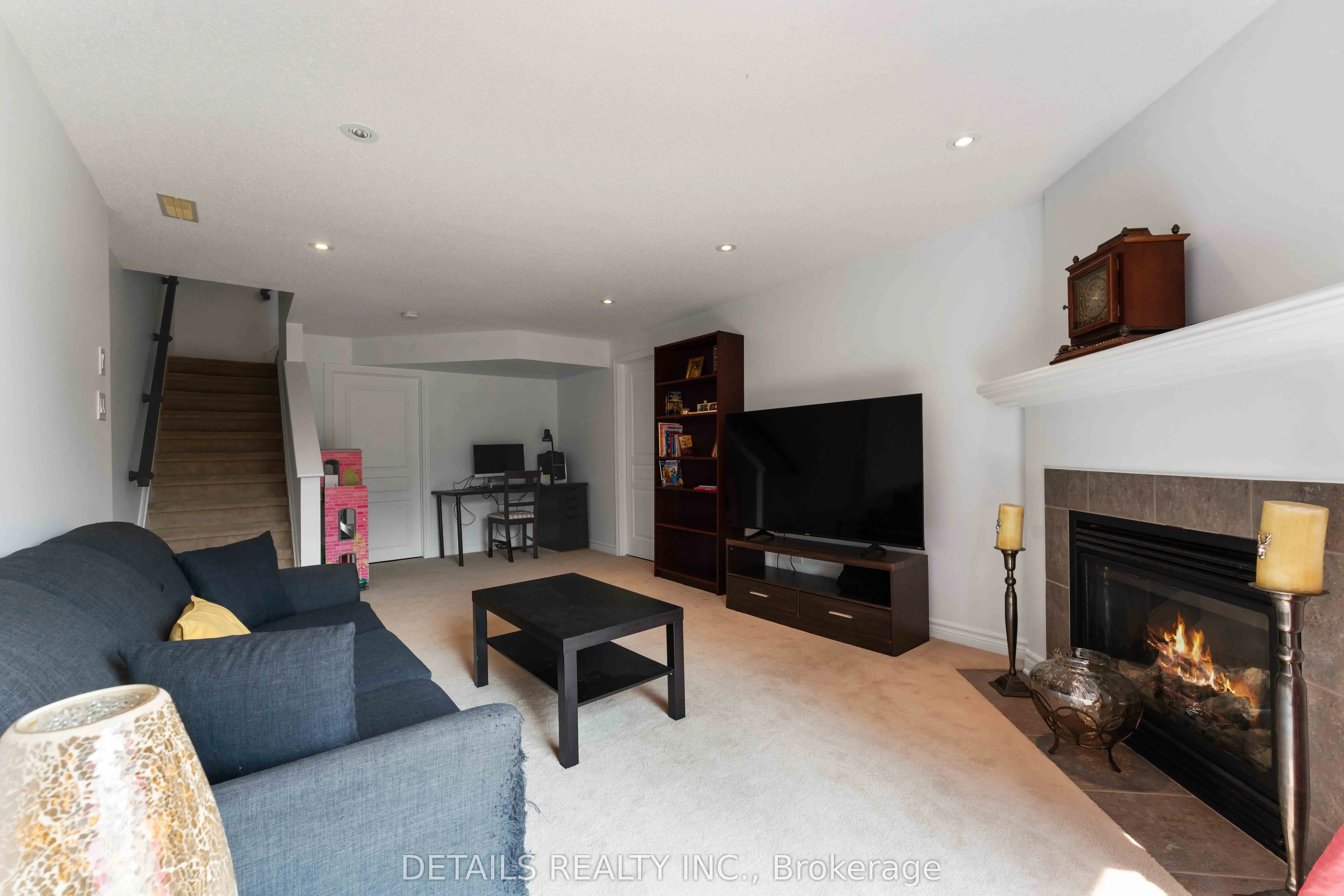 824 Fletcher Circle