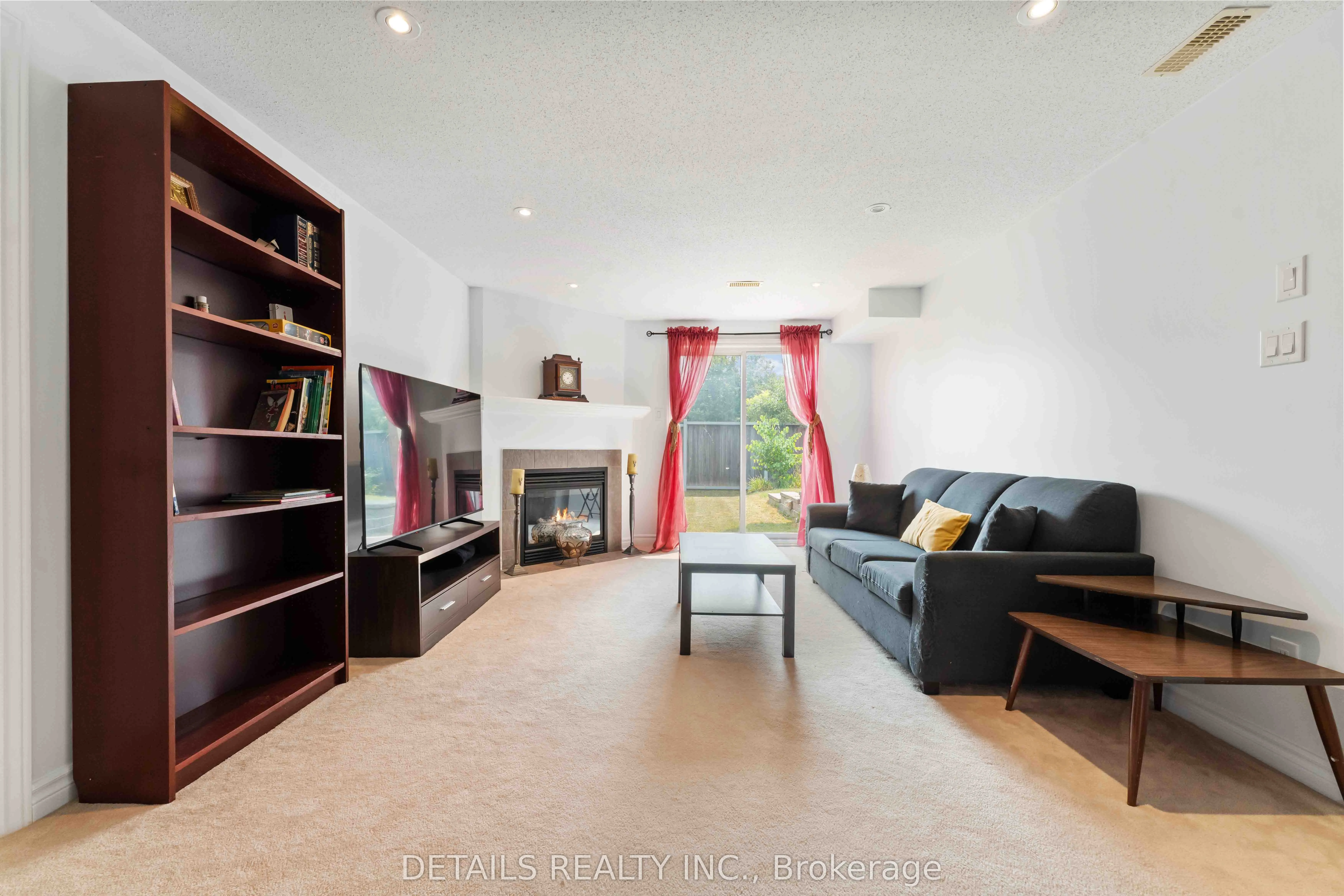 824 Fletcher Circle