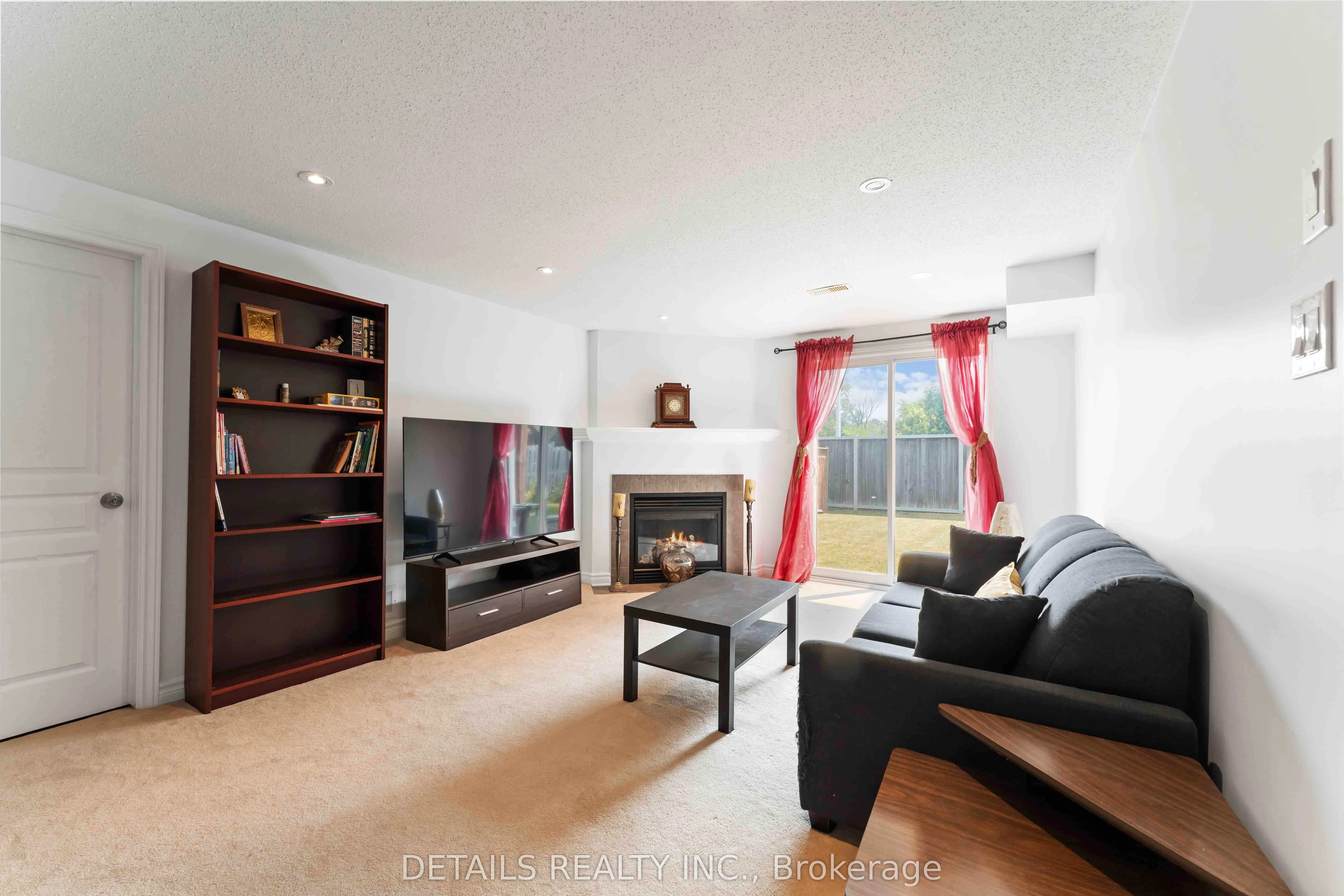824 Fletcher Circle