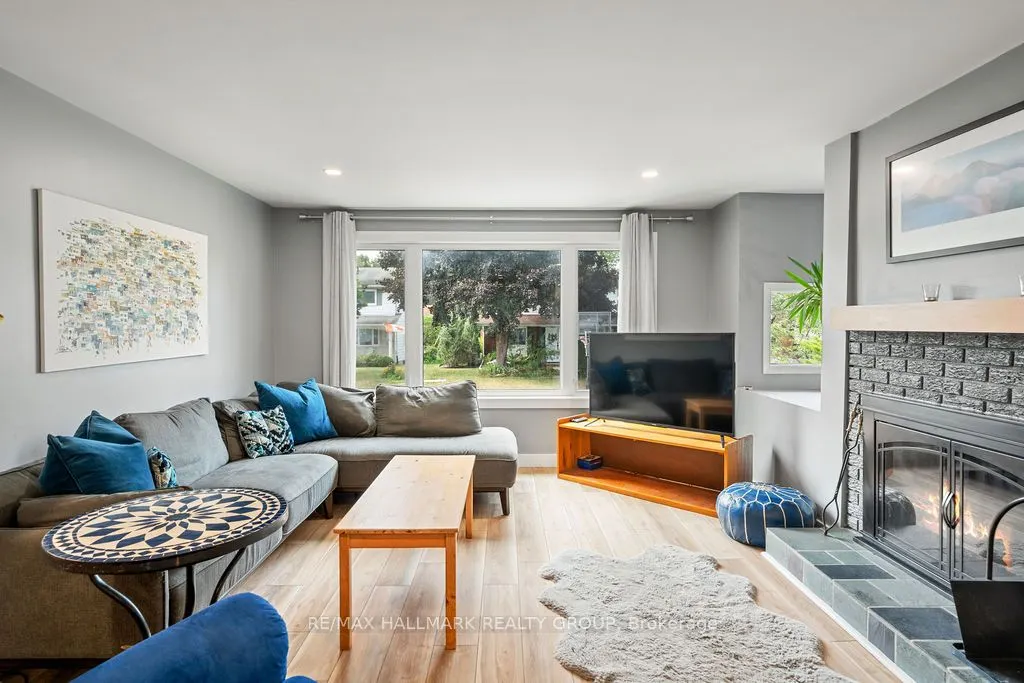 2051 Kings Grove Crescent