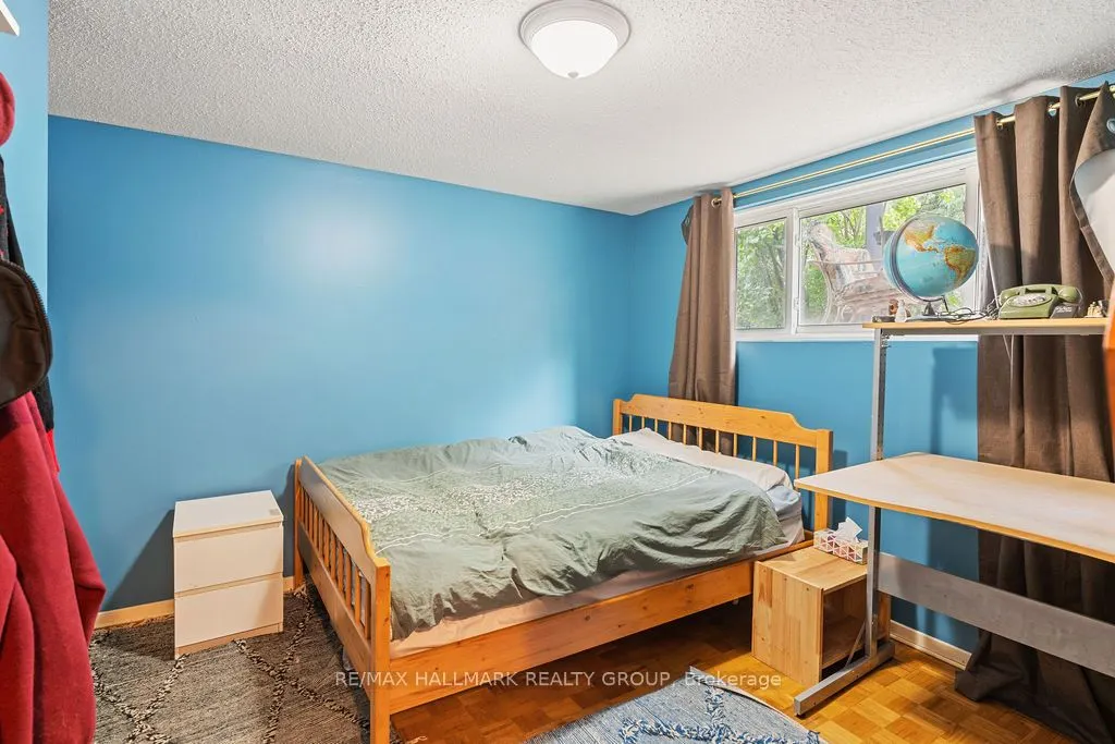 2051 Kings Grove Crescent