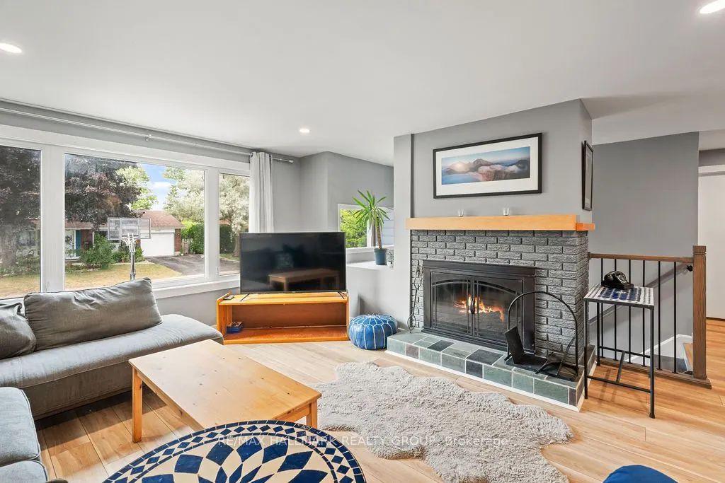 2051 Kings Grove Crescent