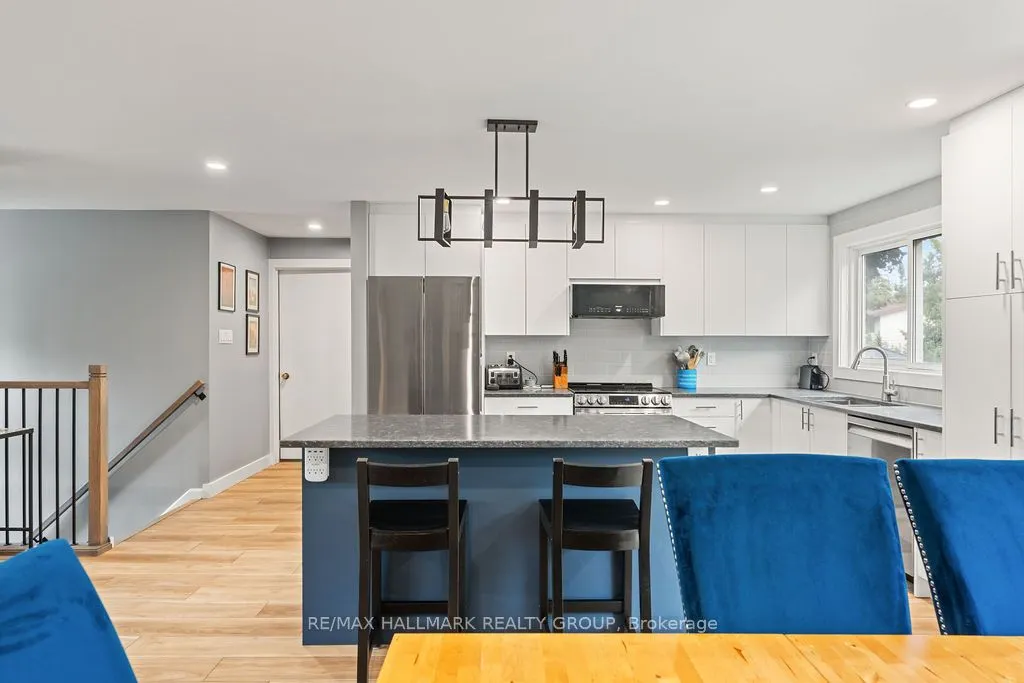 2051 Kings Grove Crescent