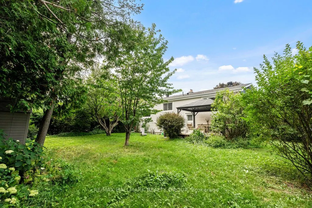 2051 Kings Grove Crescent