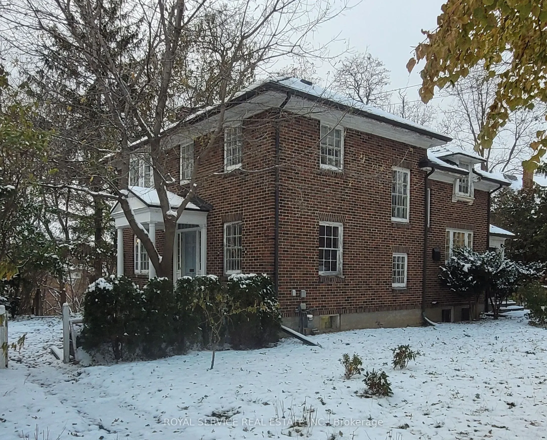 52 King Street
