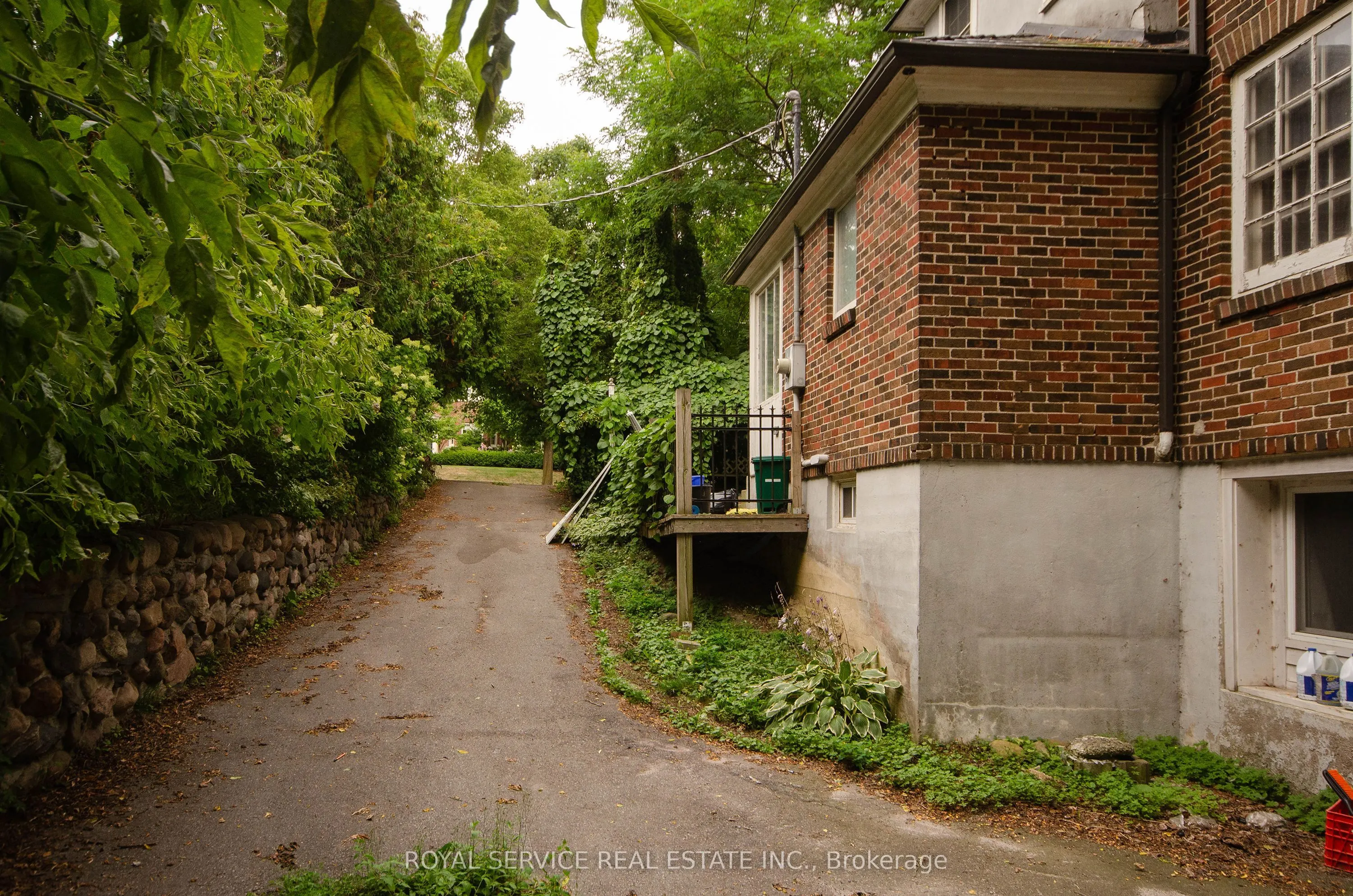 52 King Street