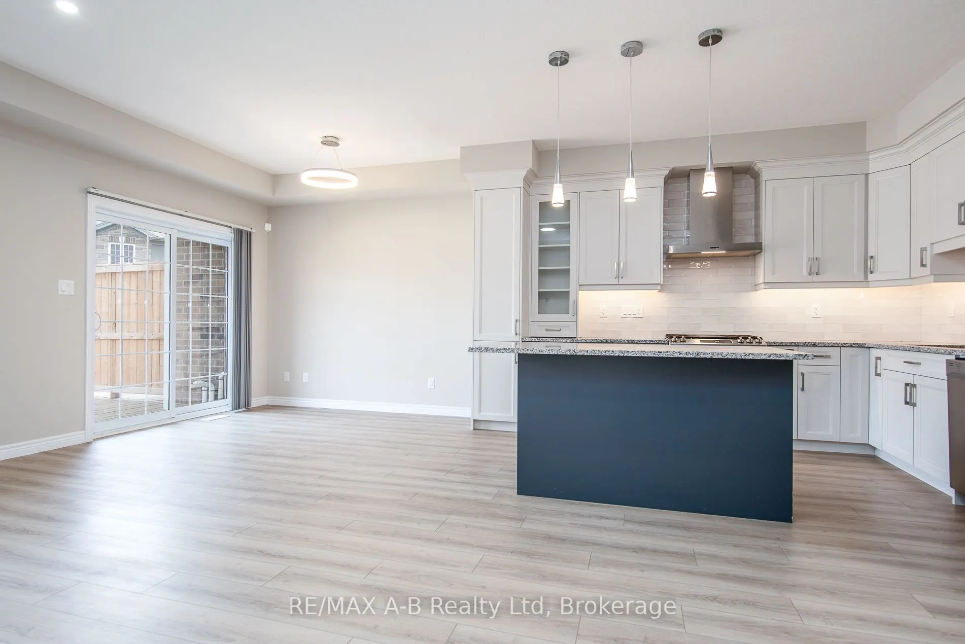 350 O'Loane Avenue, #40