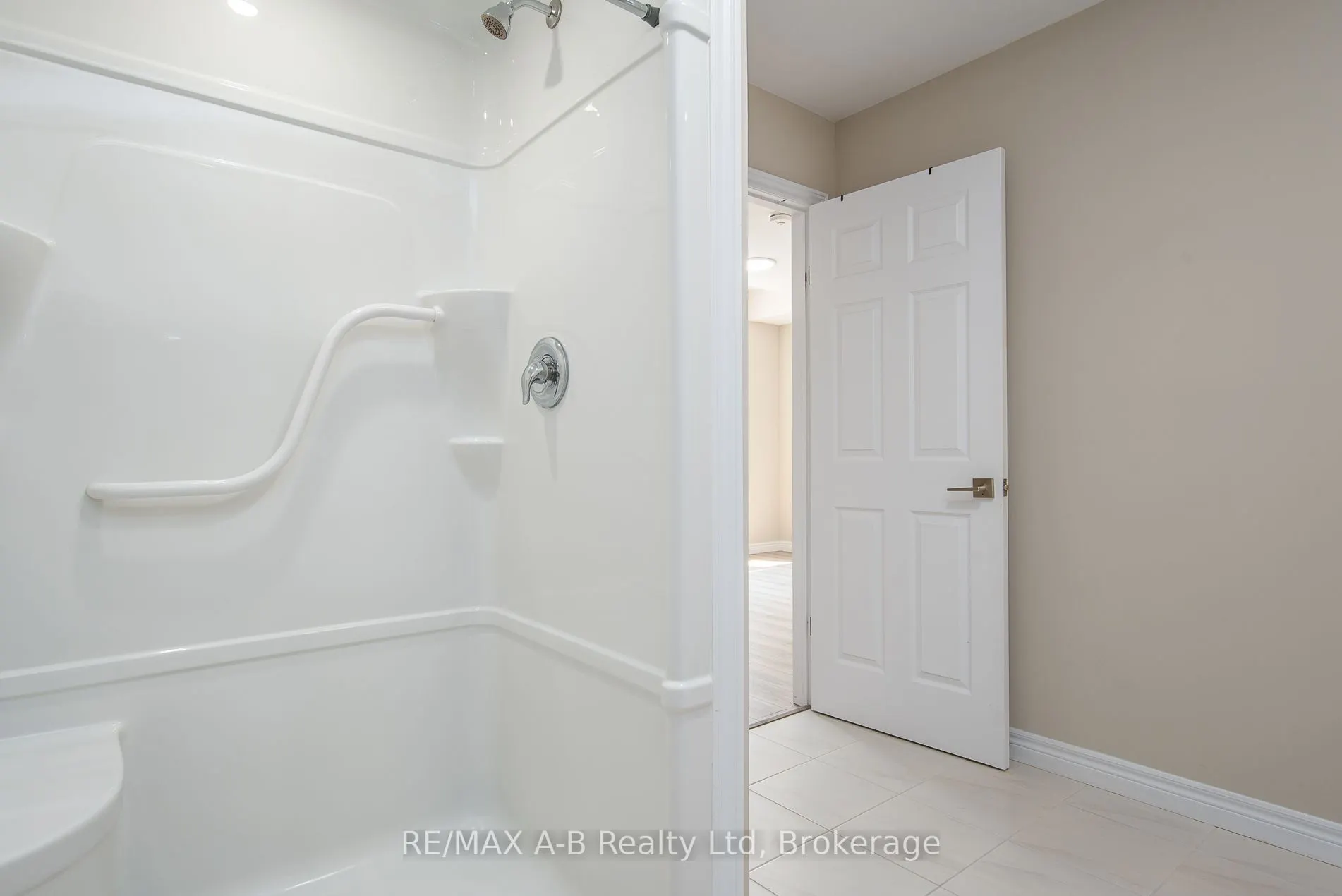 350 O'Loane Avenue, #40