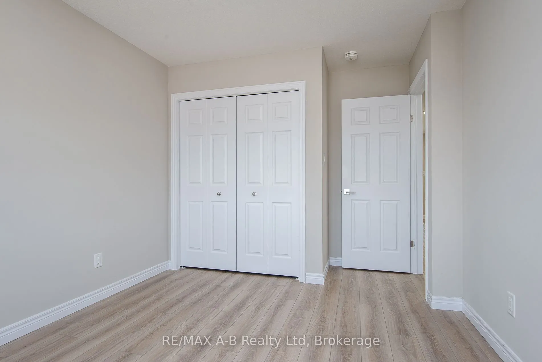 350 O'Loane Avenue, #40