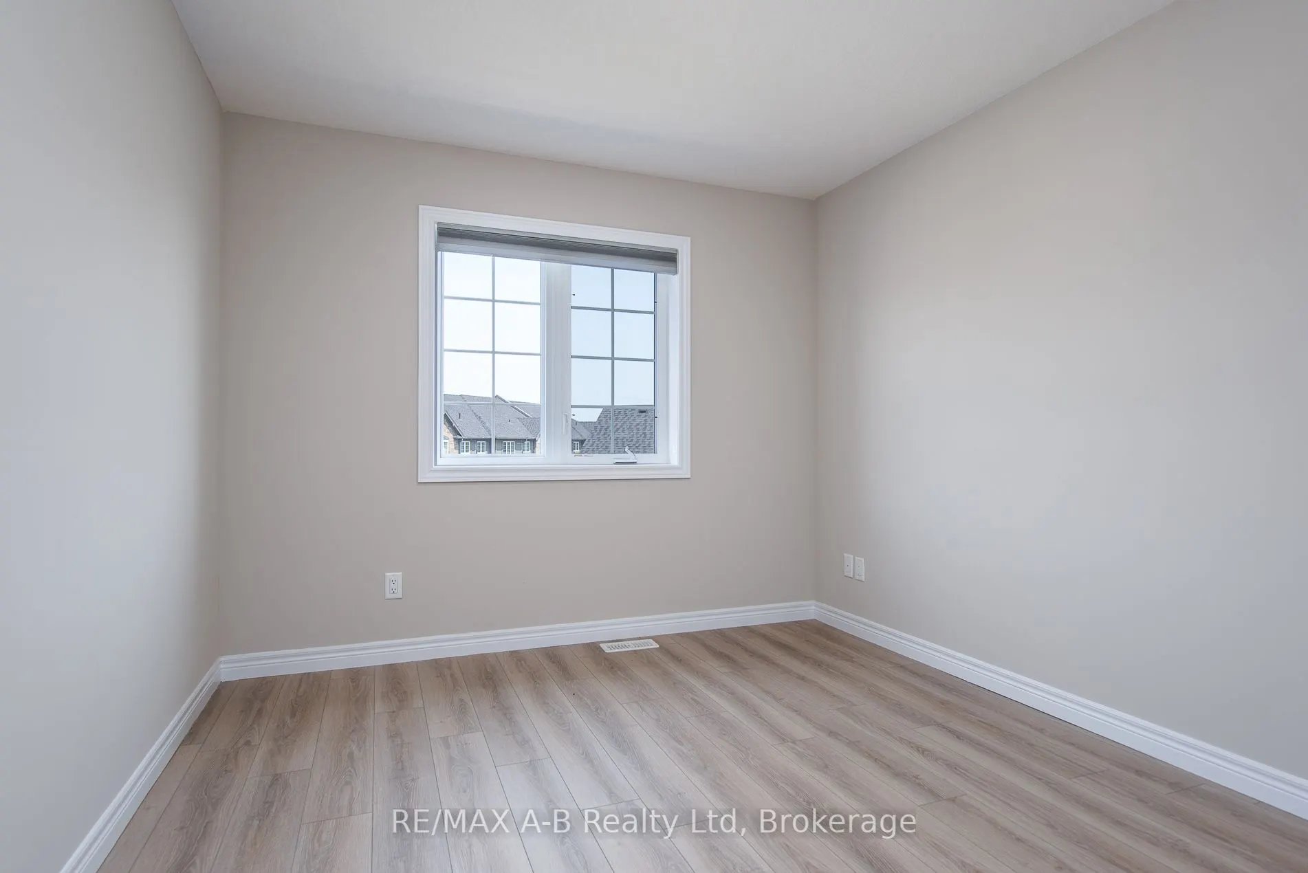 350 O'Loane Avenue, #40