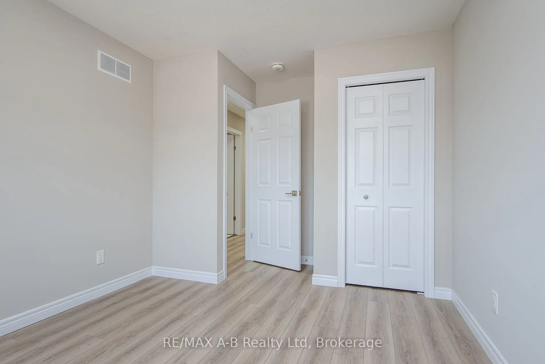 350 O'Loane Avenue, #40