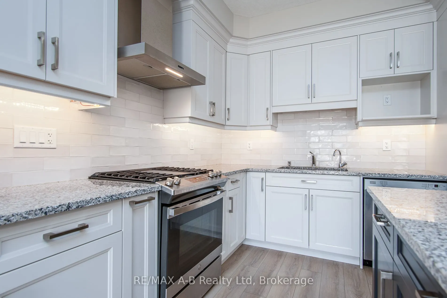 350 O'Loane Avenue, #40