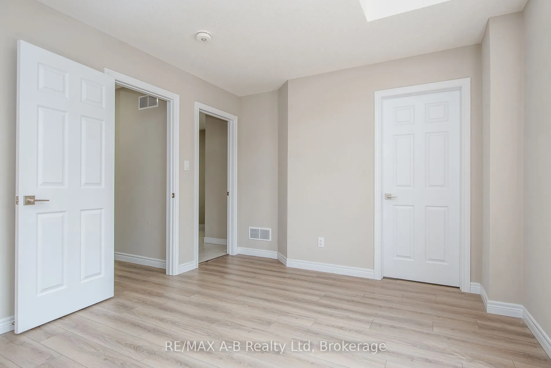 350 O'Loane Avenue, #40