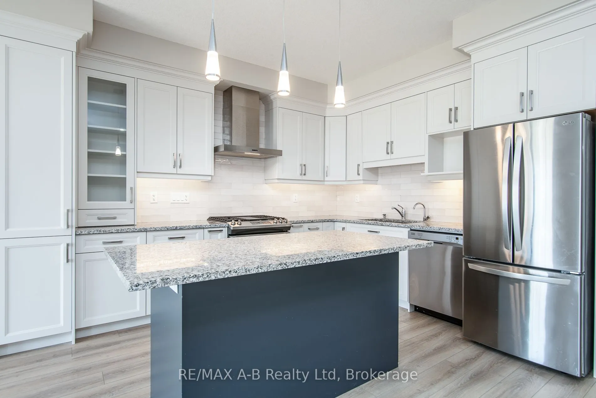 350 O'Loane Avenue, #40
