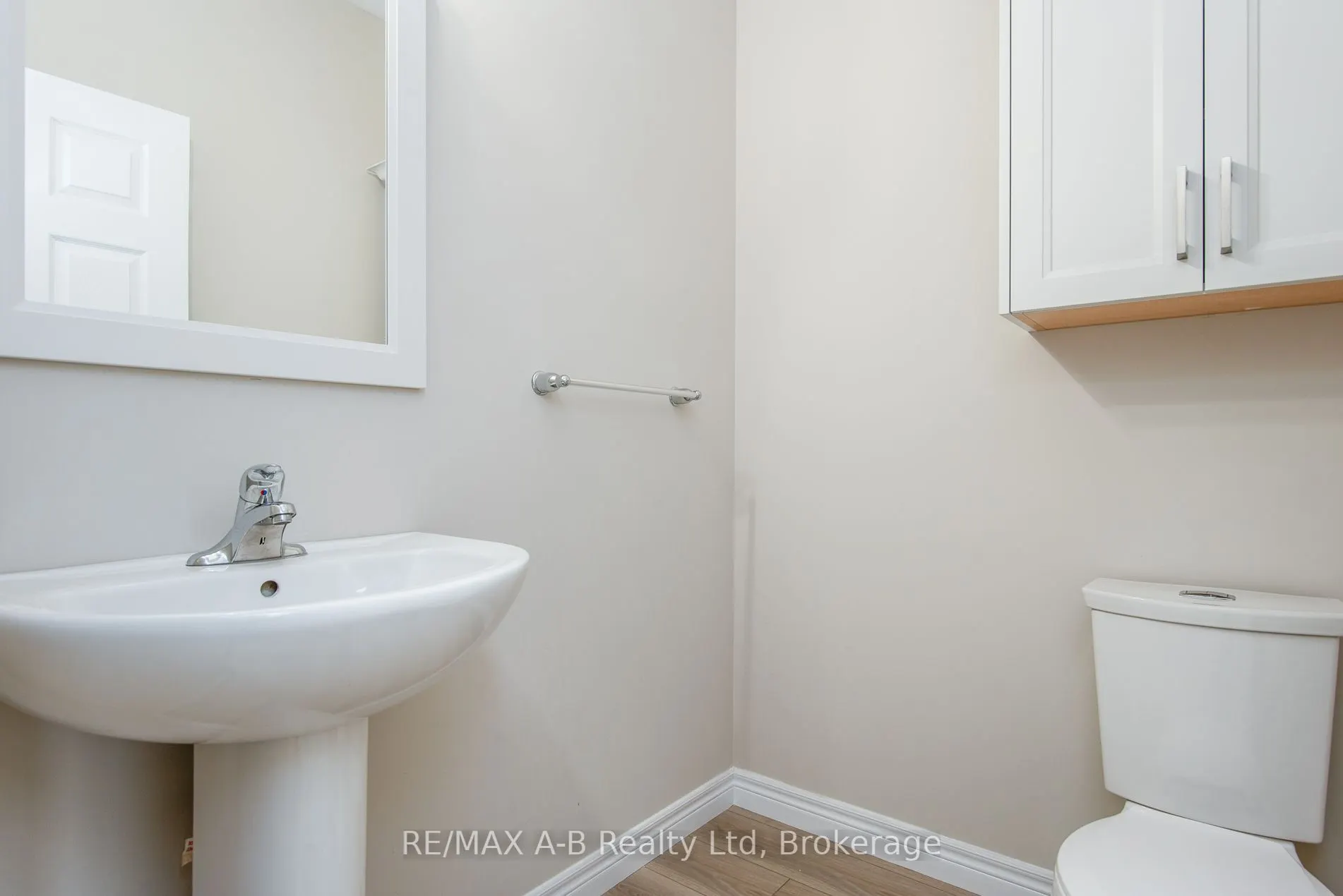 350 O'Loane Avenue, #40
