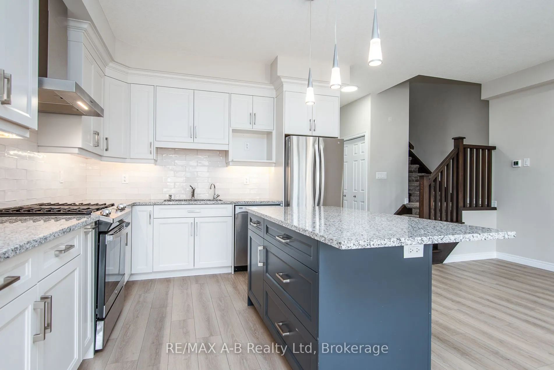 350 O'Loane Avenue, #40
