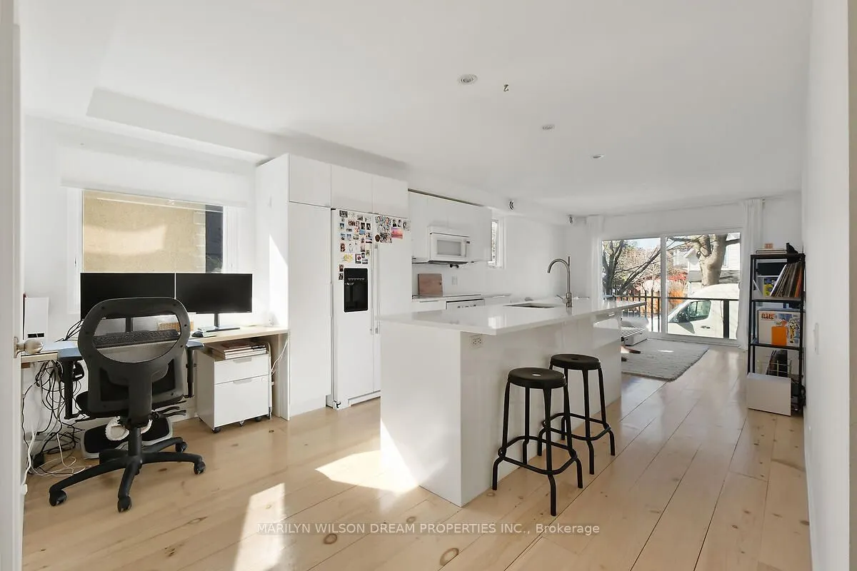 67 Pinhey Street