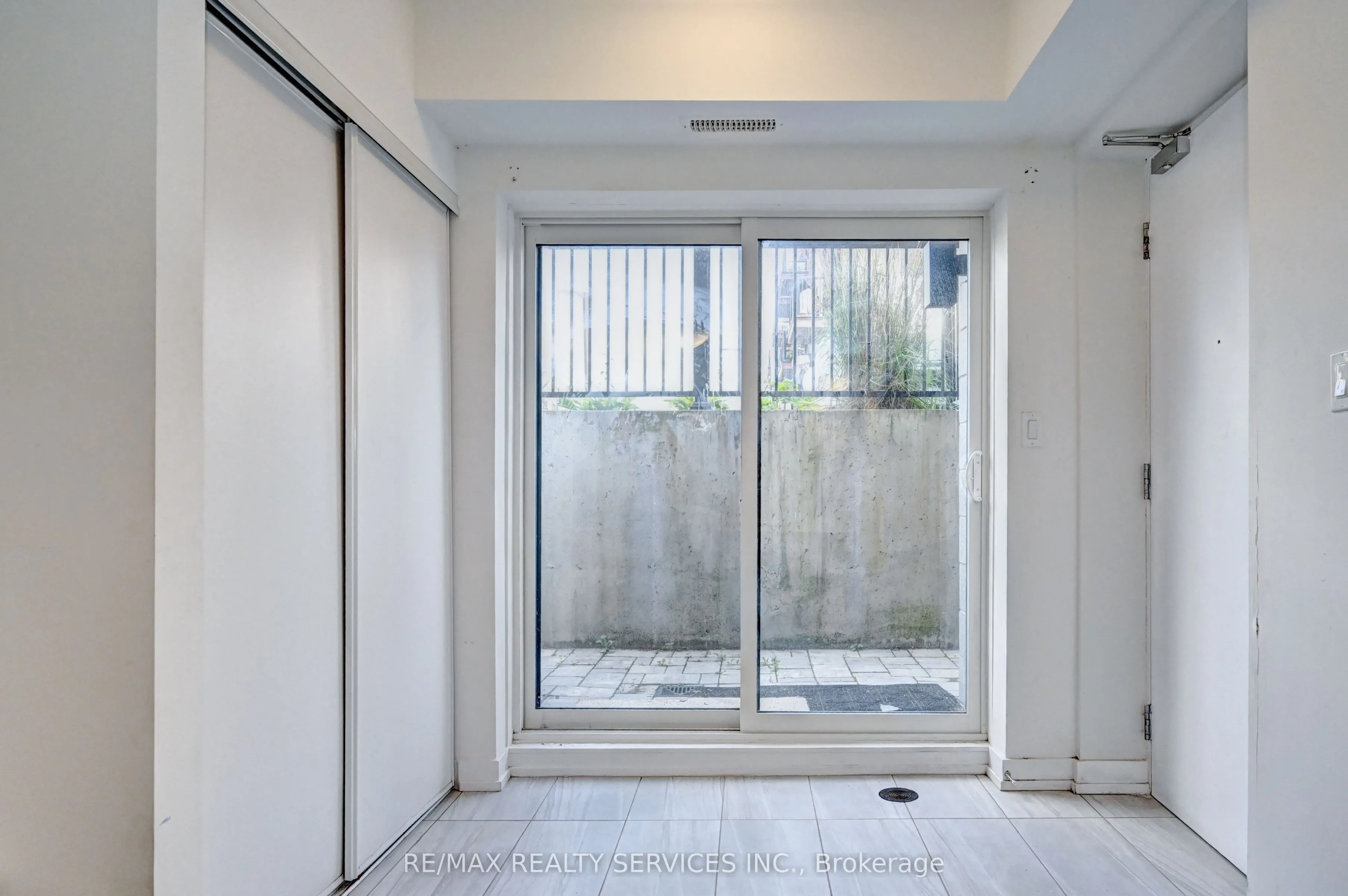 10 Palace Street, #B9