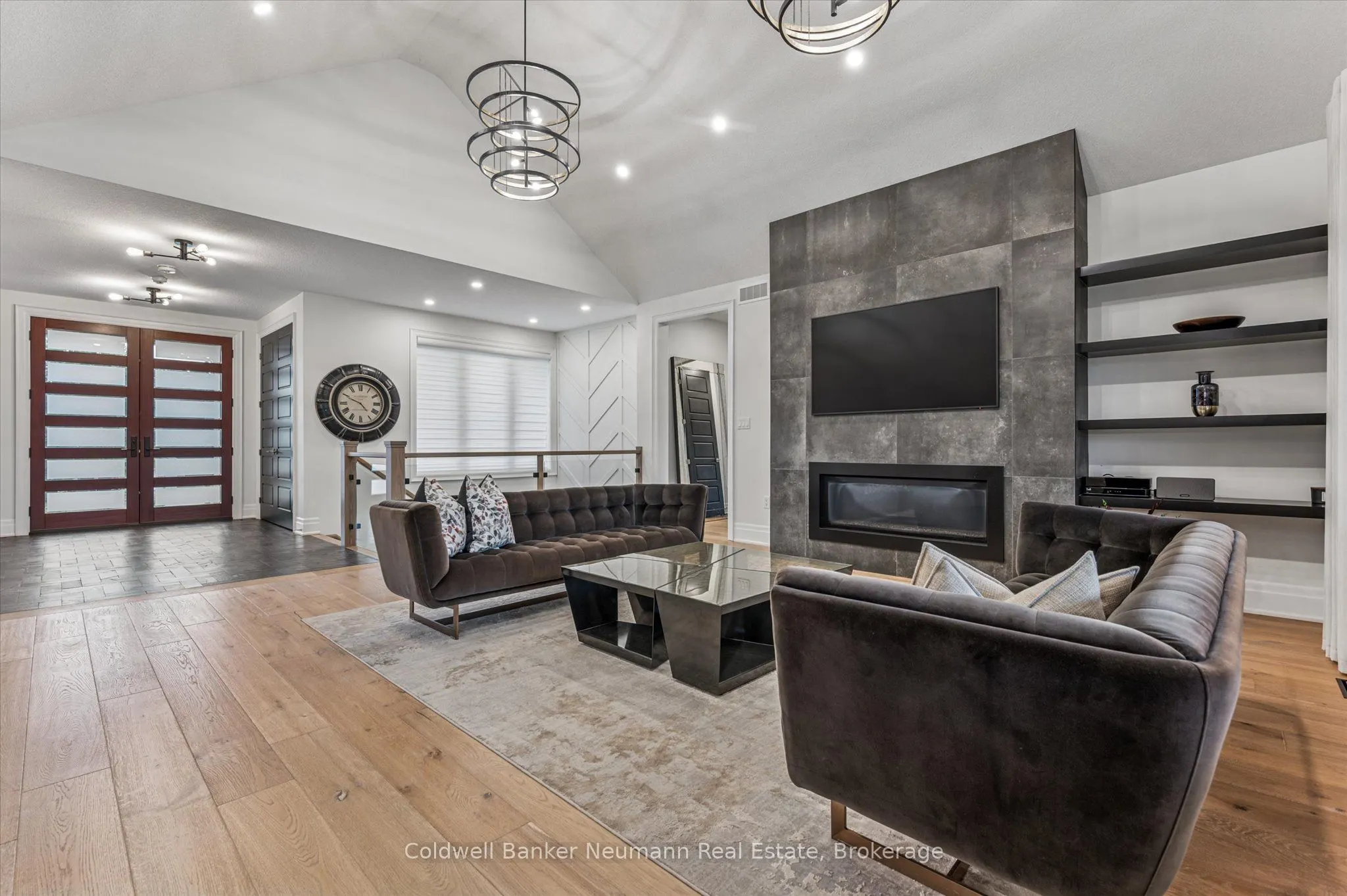 14 Inverhill Road