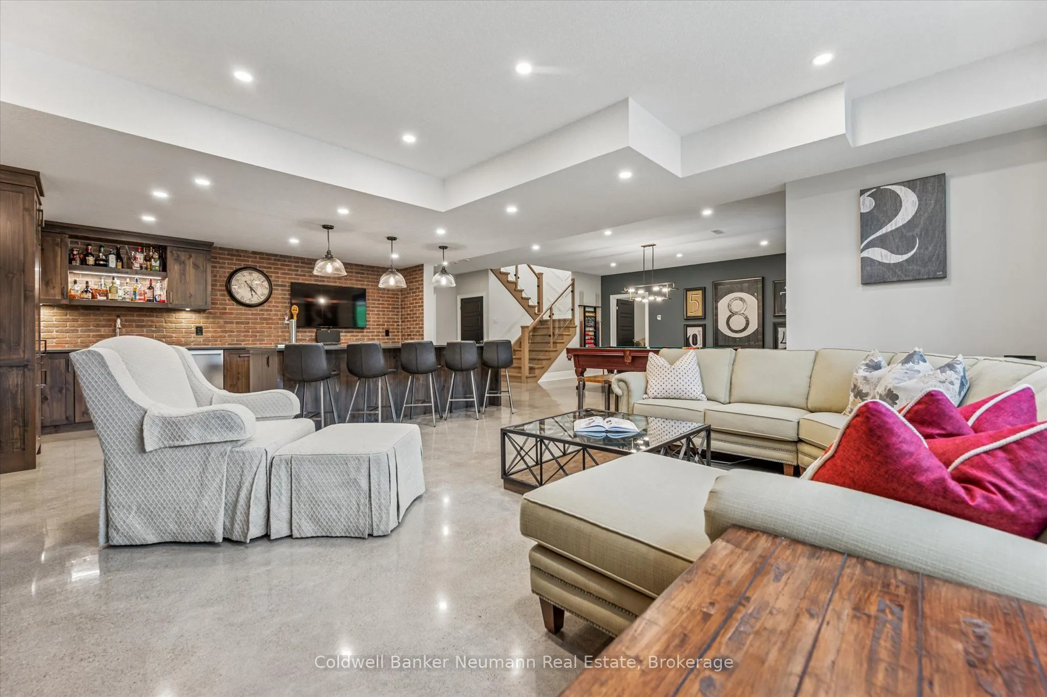 14 Inverhill Road