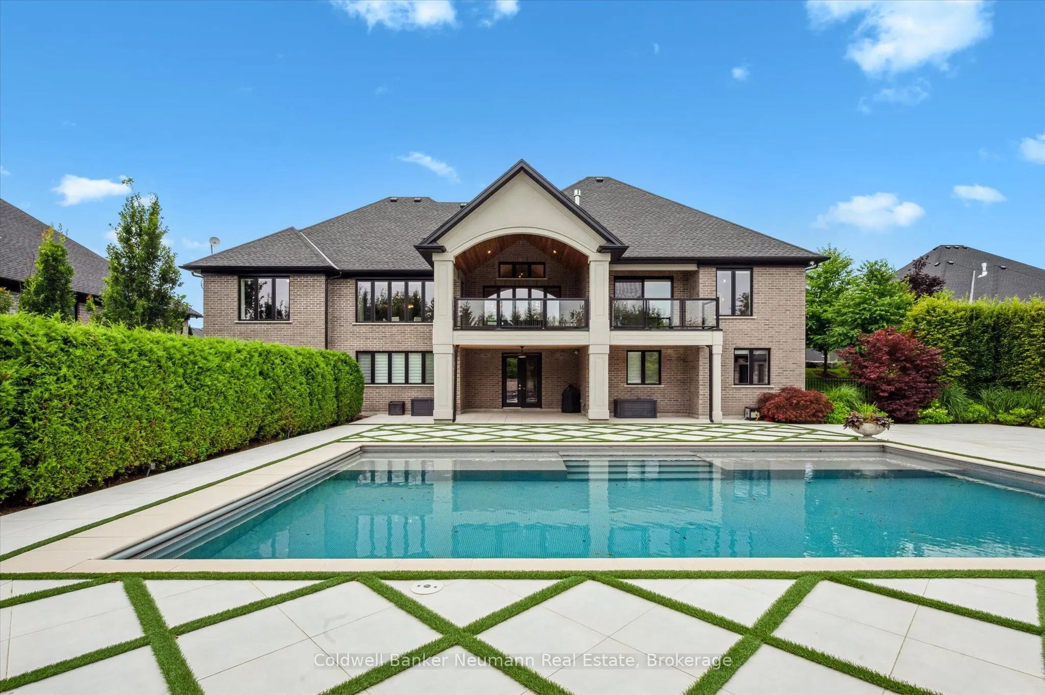 14 Inverhill Road