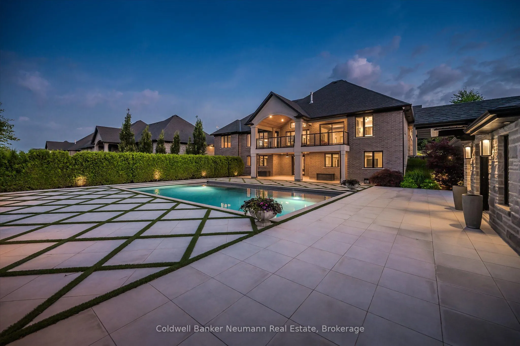 14 Inverhill Road