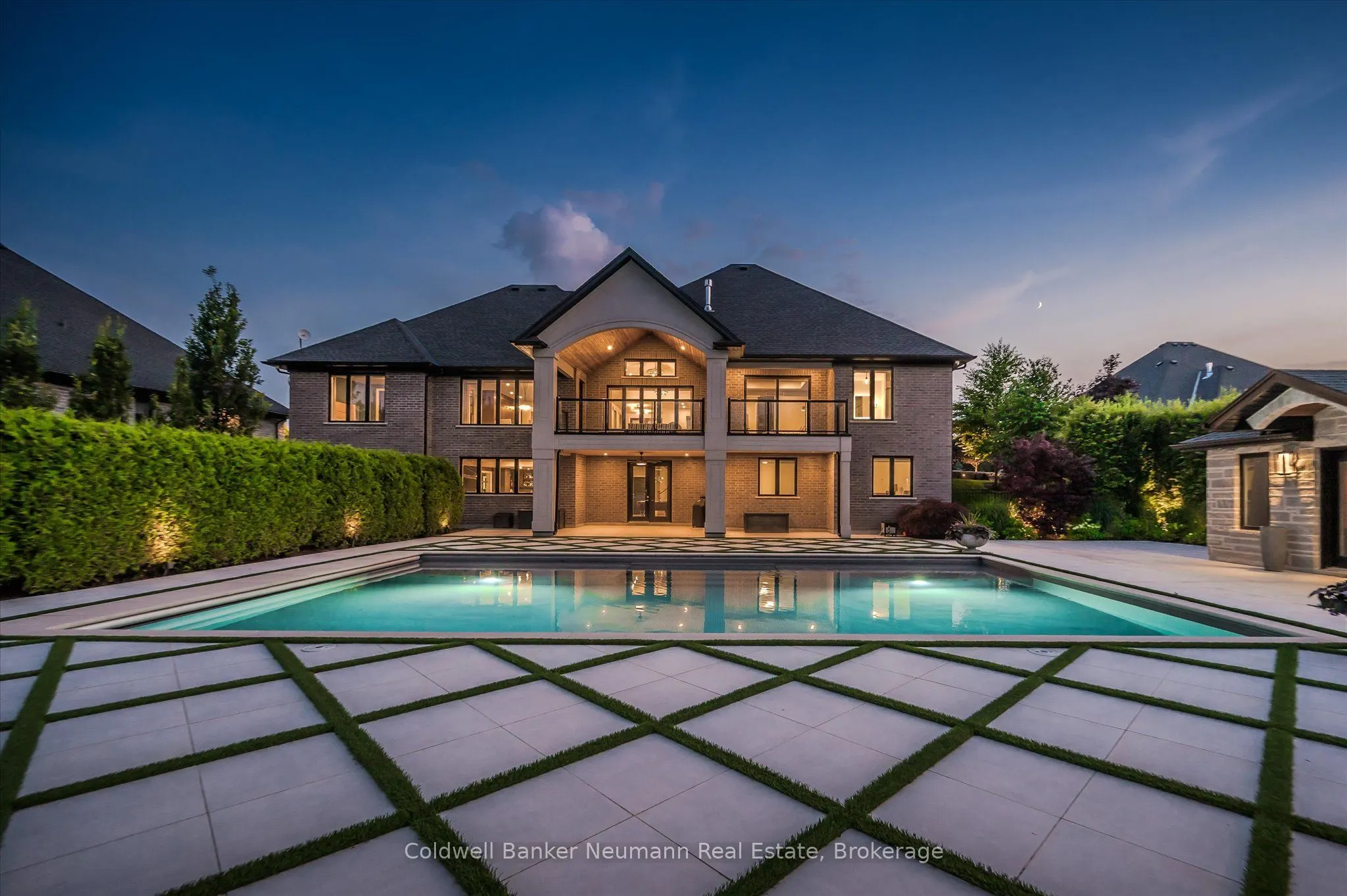 14 Inverhill Road