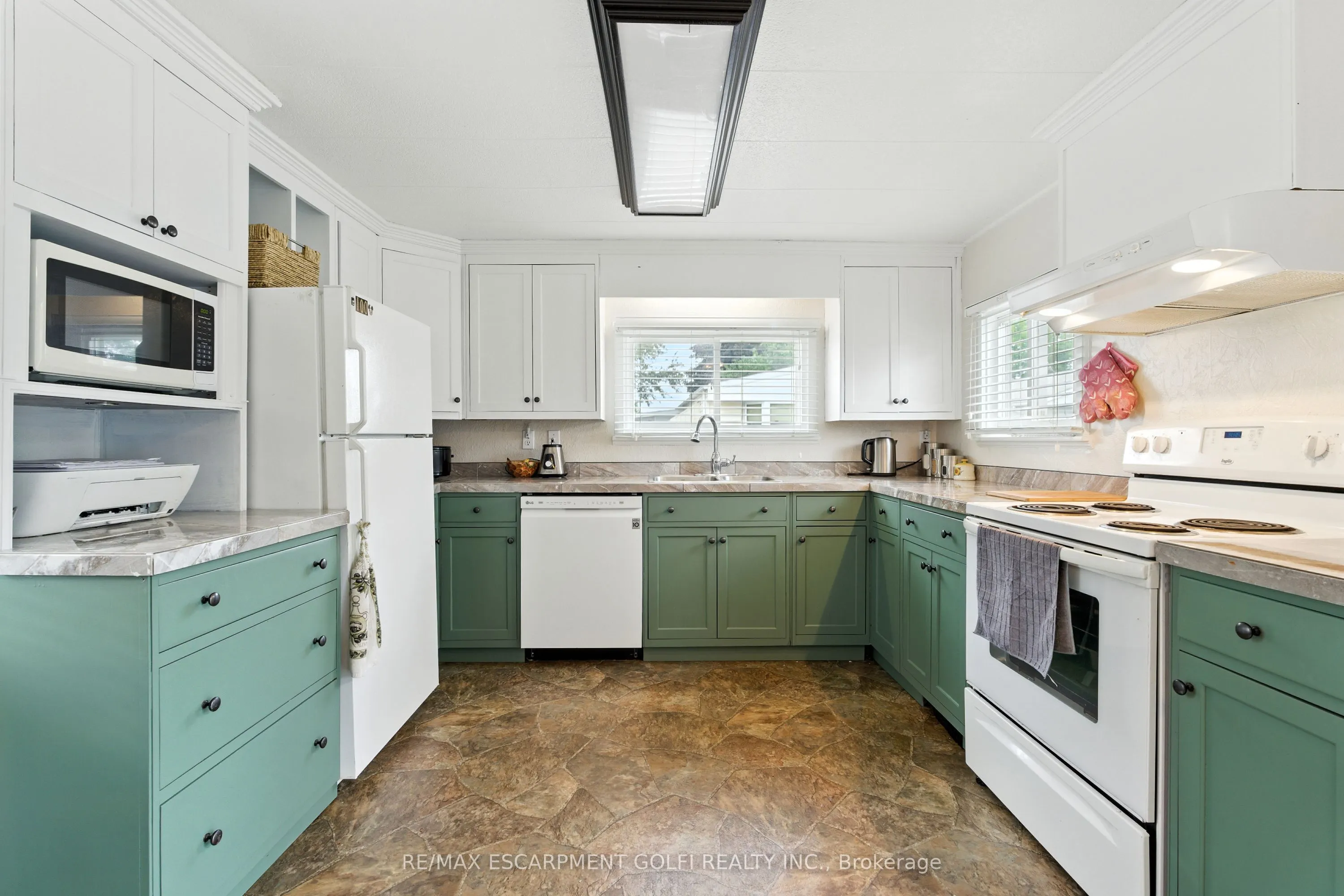 4588 Martha Lane