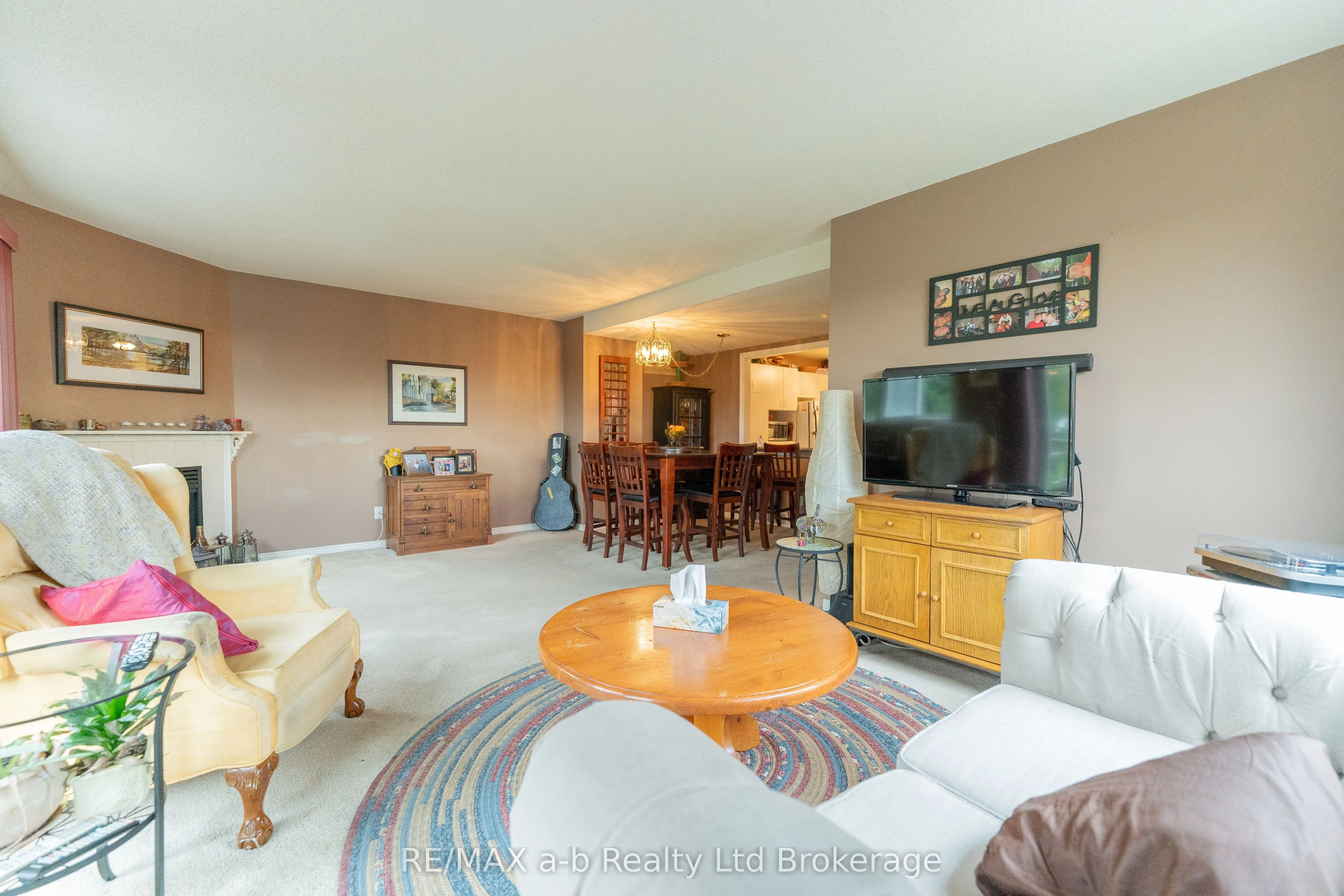 19 WREN Court, #8