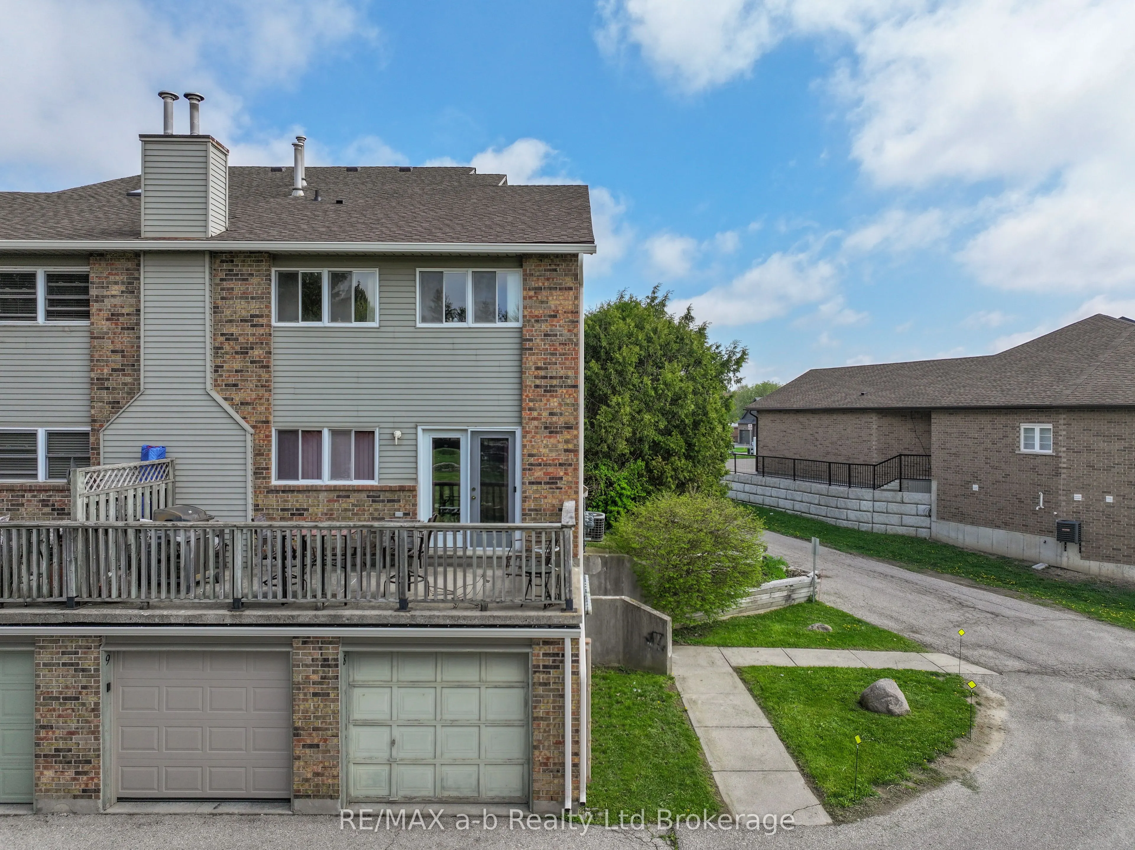 19 WREN Court, #8