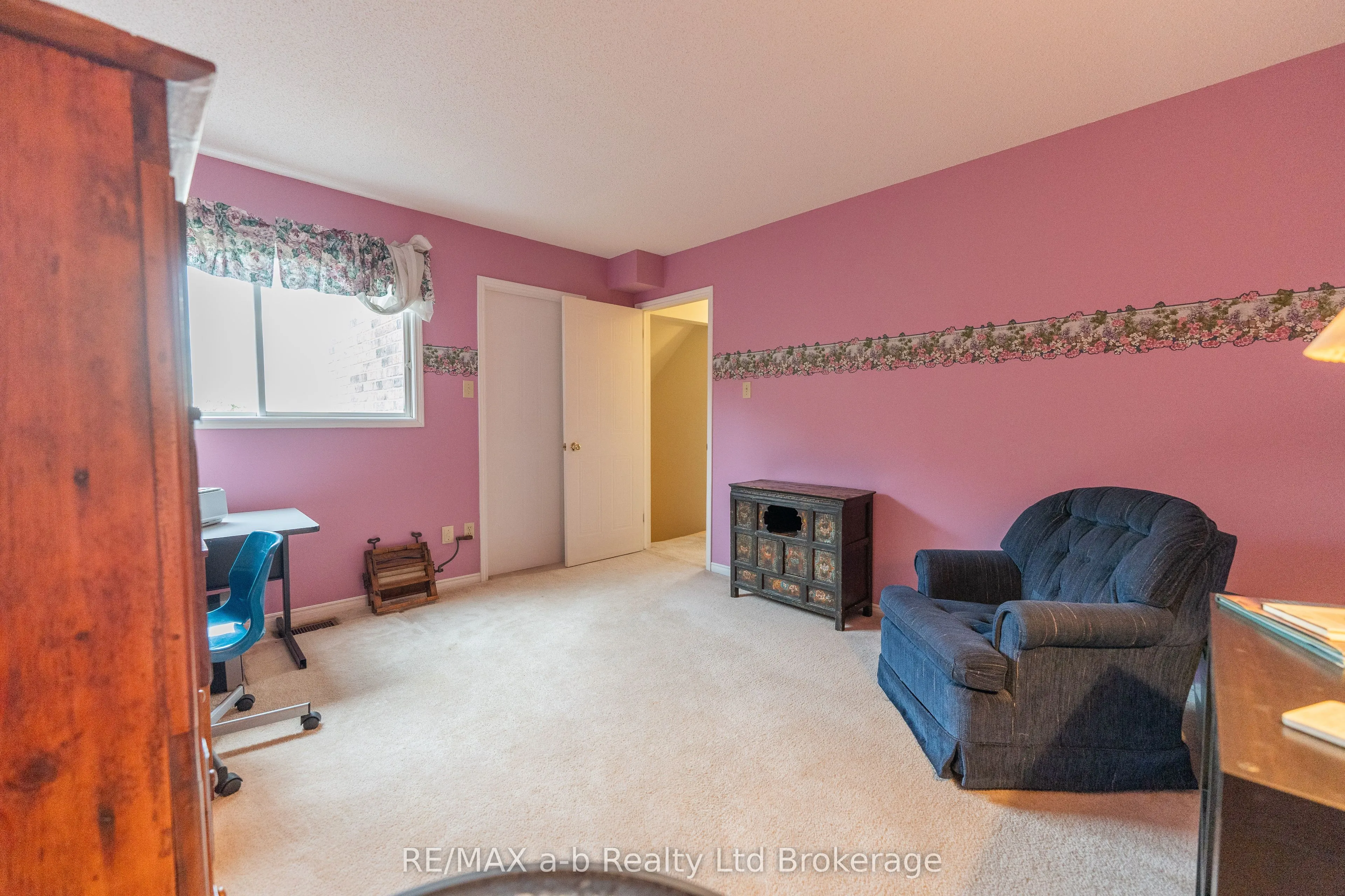 19 WREN Court, #8