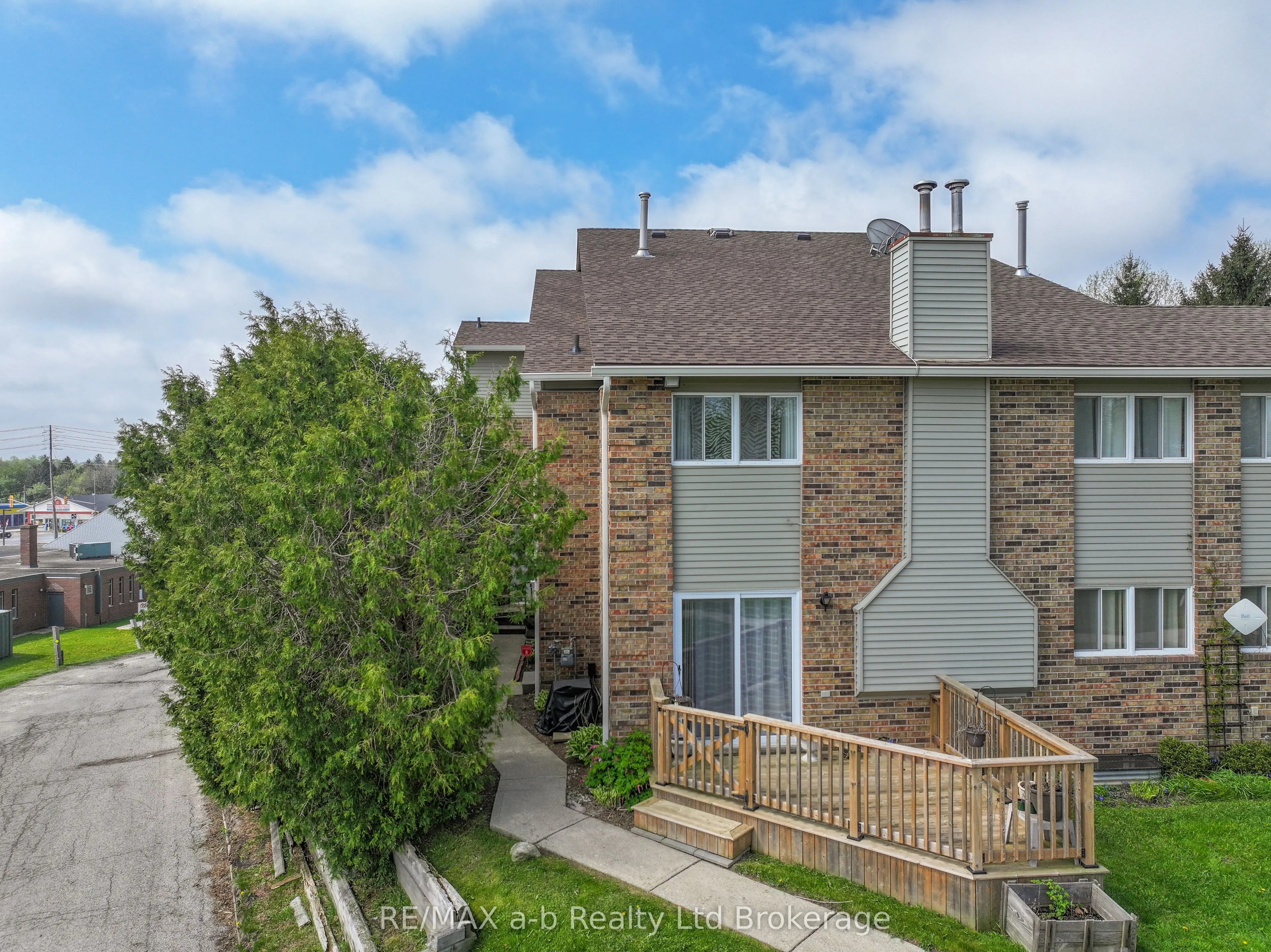 19 WREN Court, #8