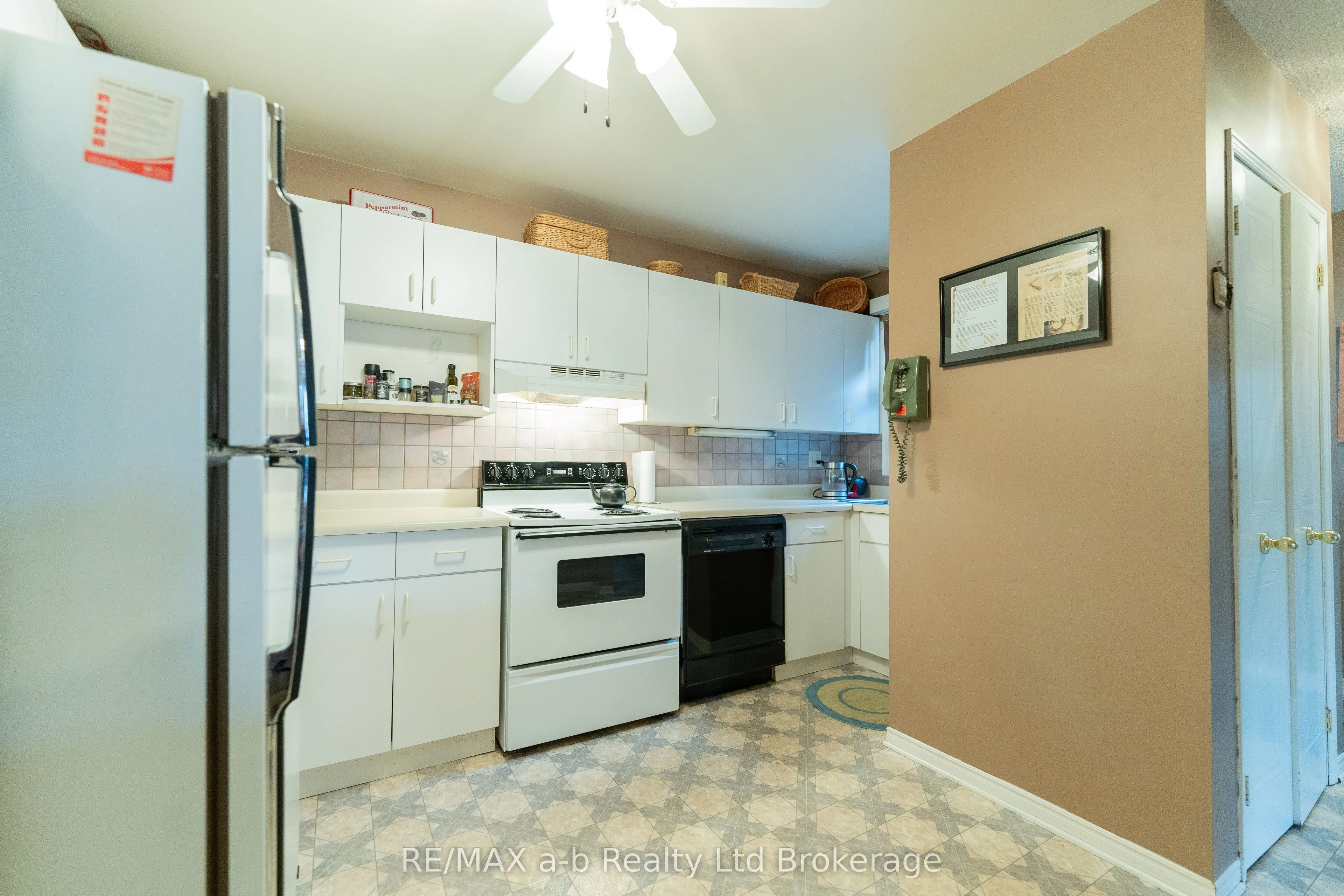 19 WREN Court, #8