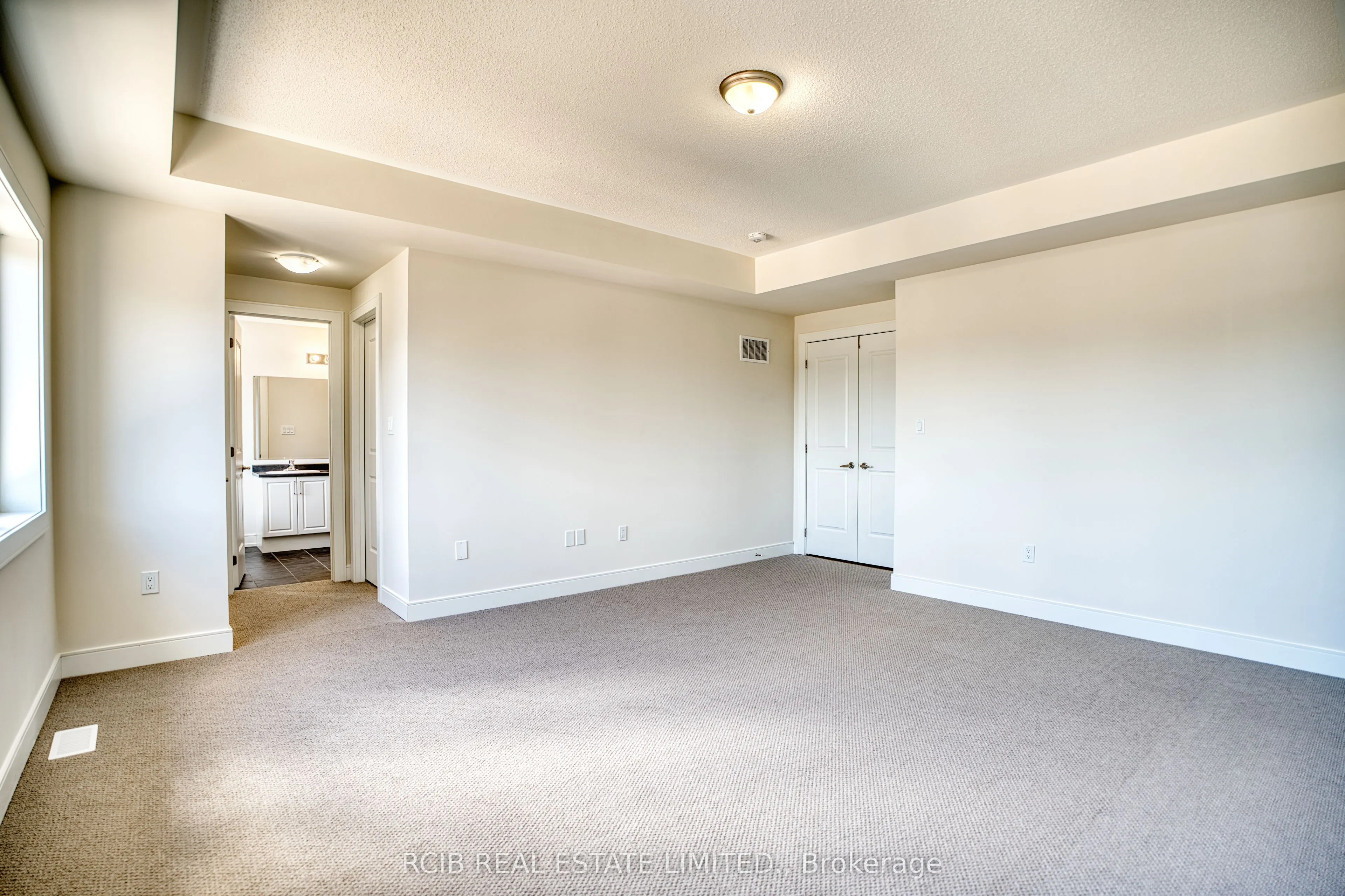 20 Stanley Leitch Drive