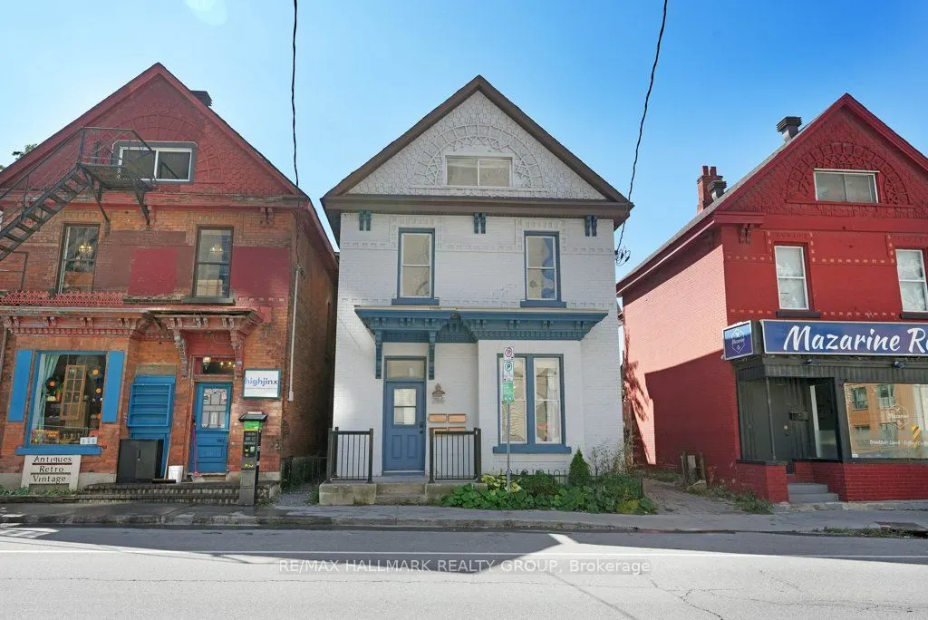 286 Kent Street N