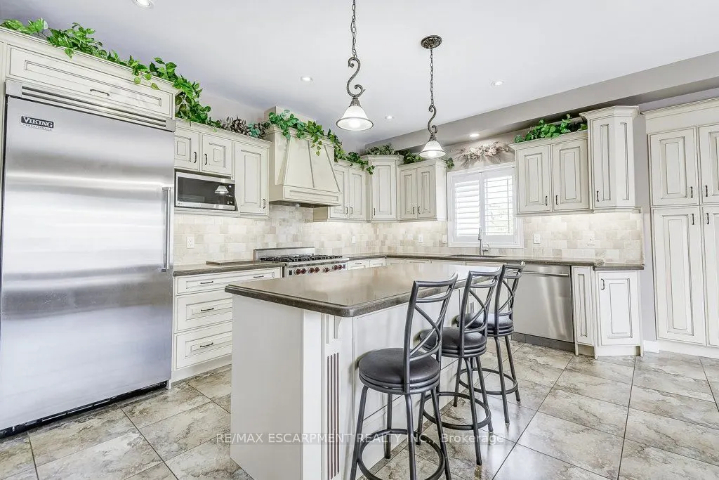 33 Lockman Drive
