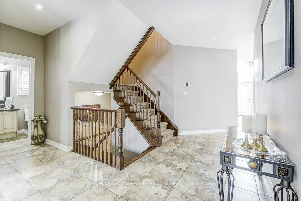 33 Lockman Drive