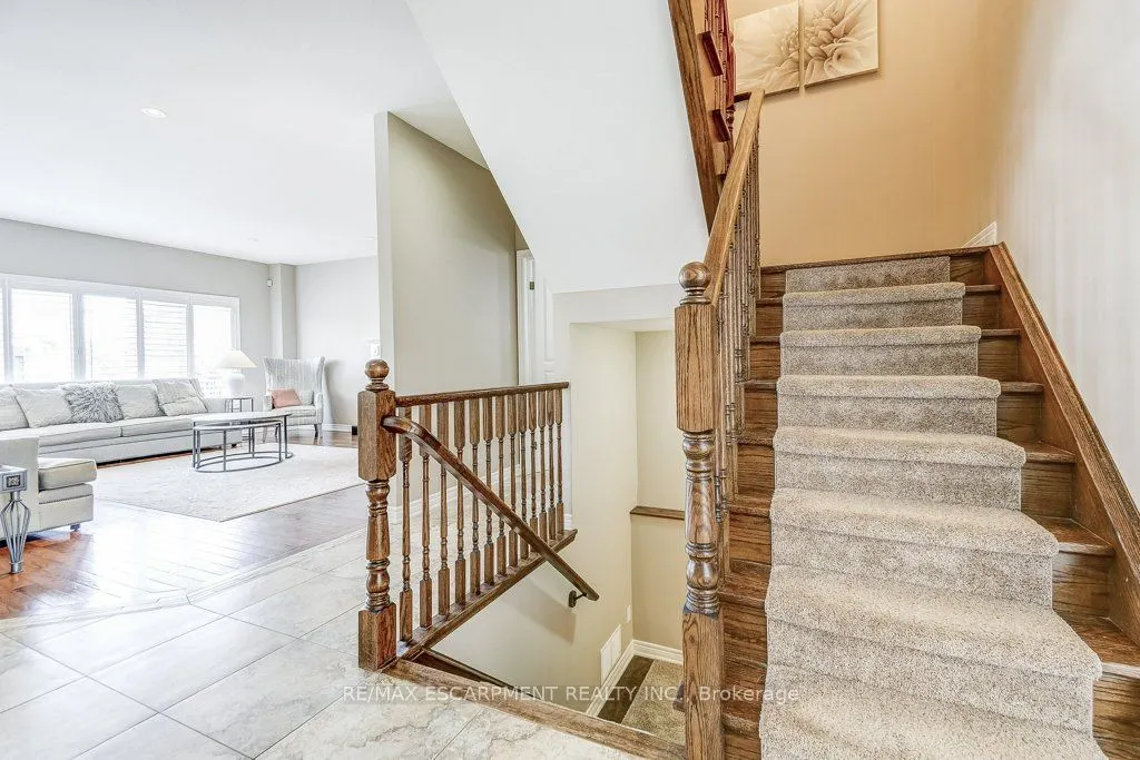 33 Lockman Drive