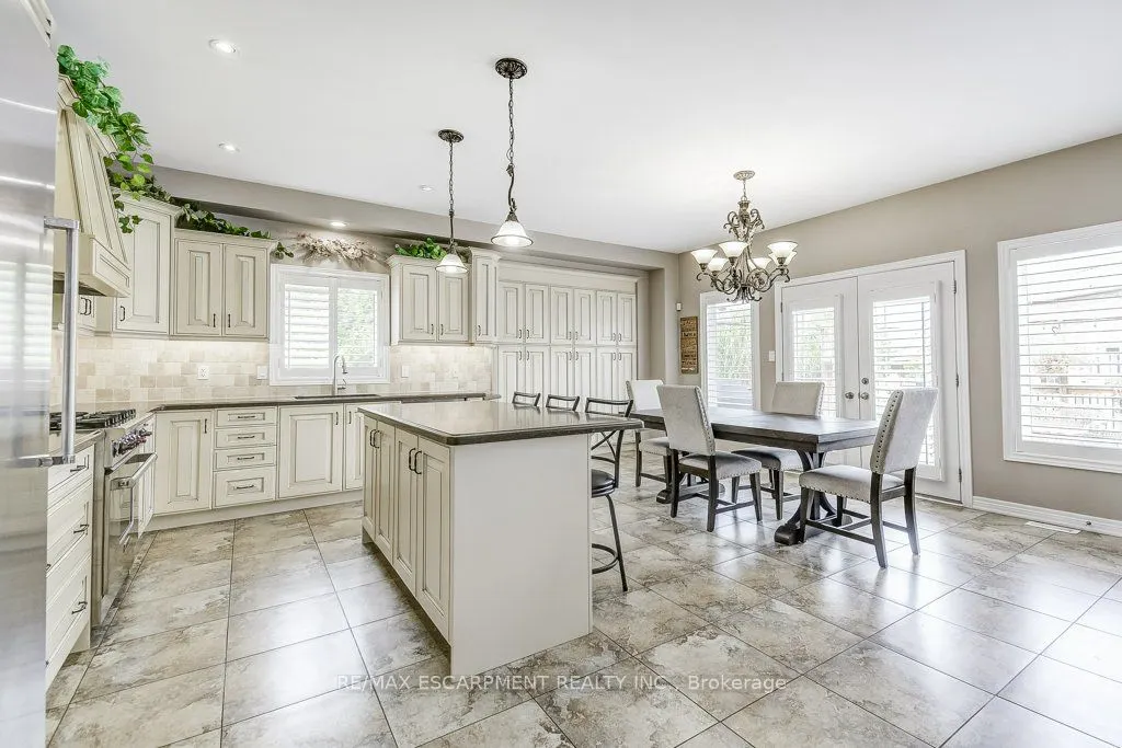 33 Lockman Drive