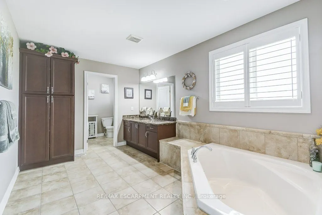 33 Lockman Drive