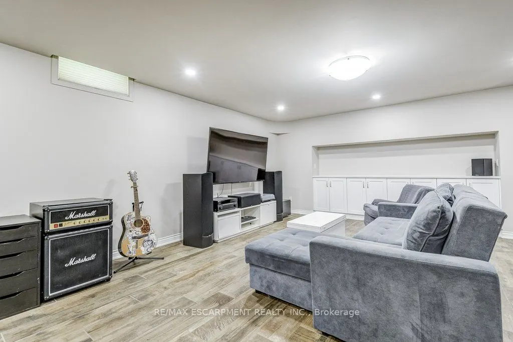 33 Lockman Drive