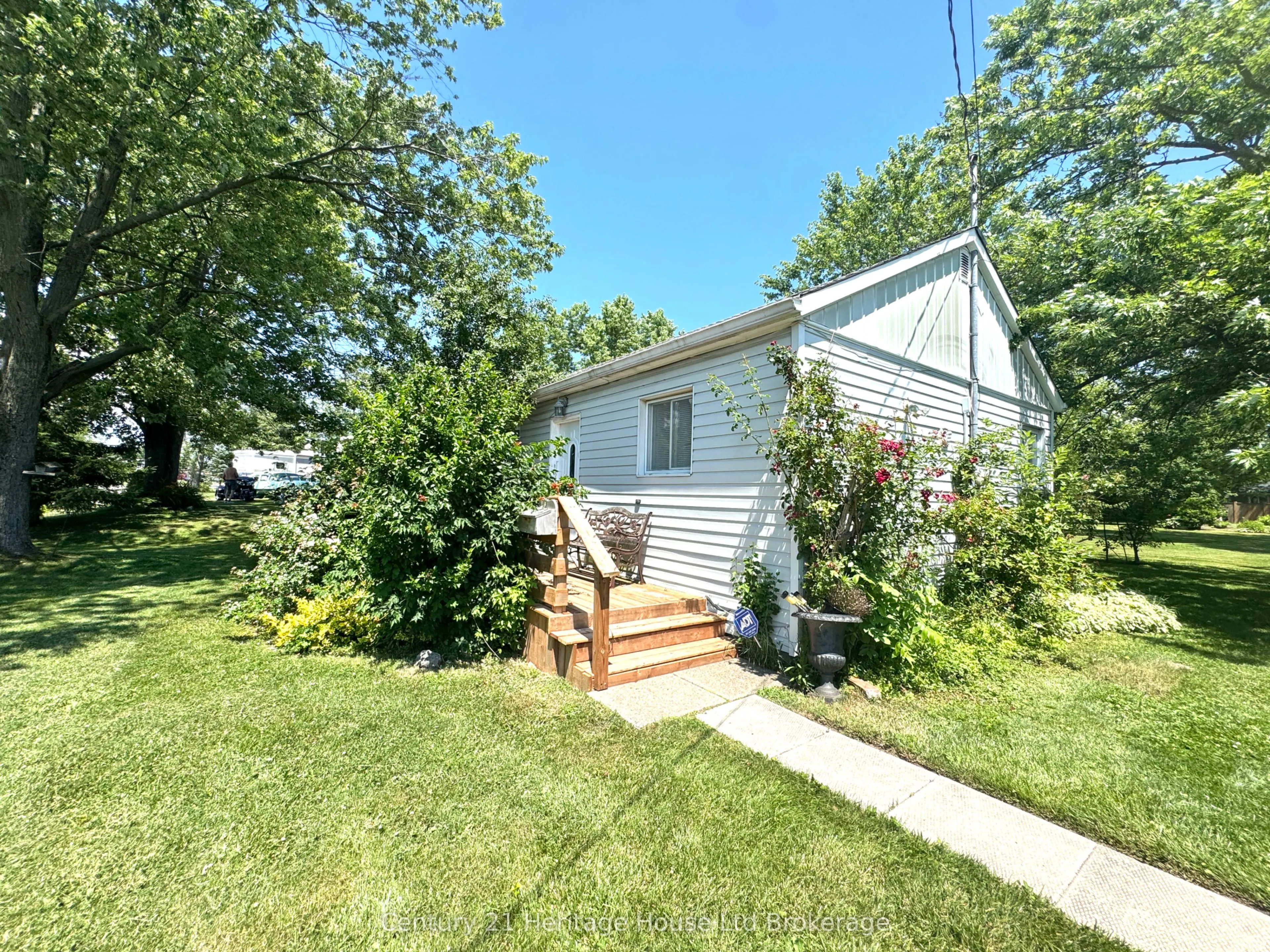 369 Riverside Drive