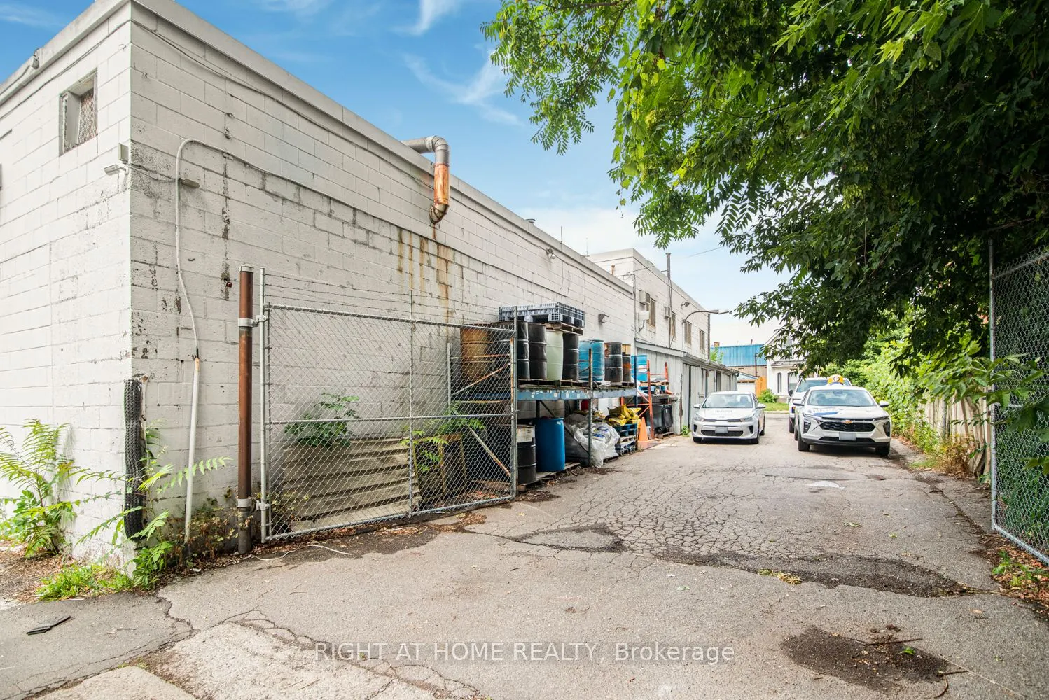 361 Cannon Street E